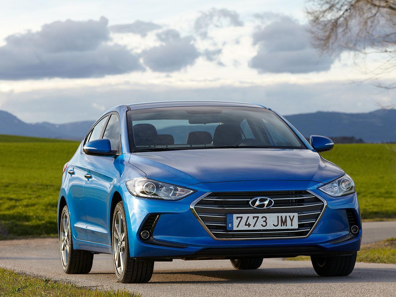HYUNDAI Elantra Sport