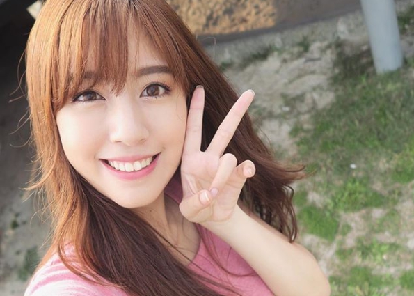 女星辜莞允被爆涉嫌偷拍同房女星徐瑋吟裸照。(翻攝辜莞允IG)