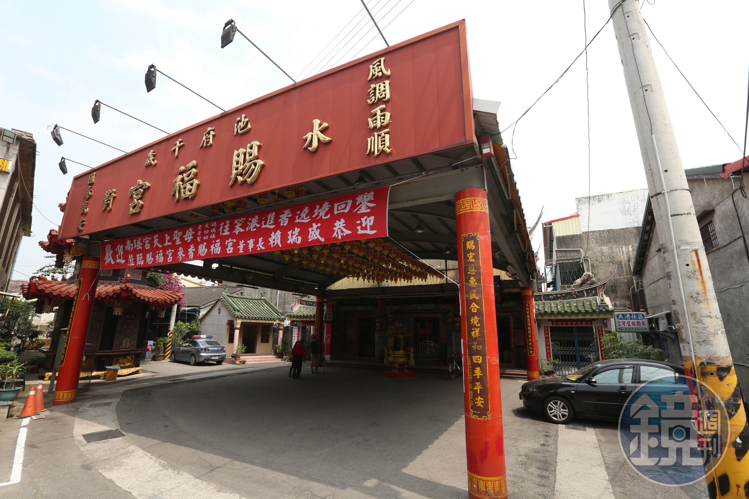 羅結事業成功，平常也熱心公益，像住家附近的賜福宮每年都獲得捐助。
