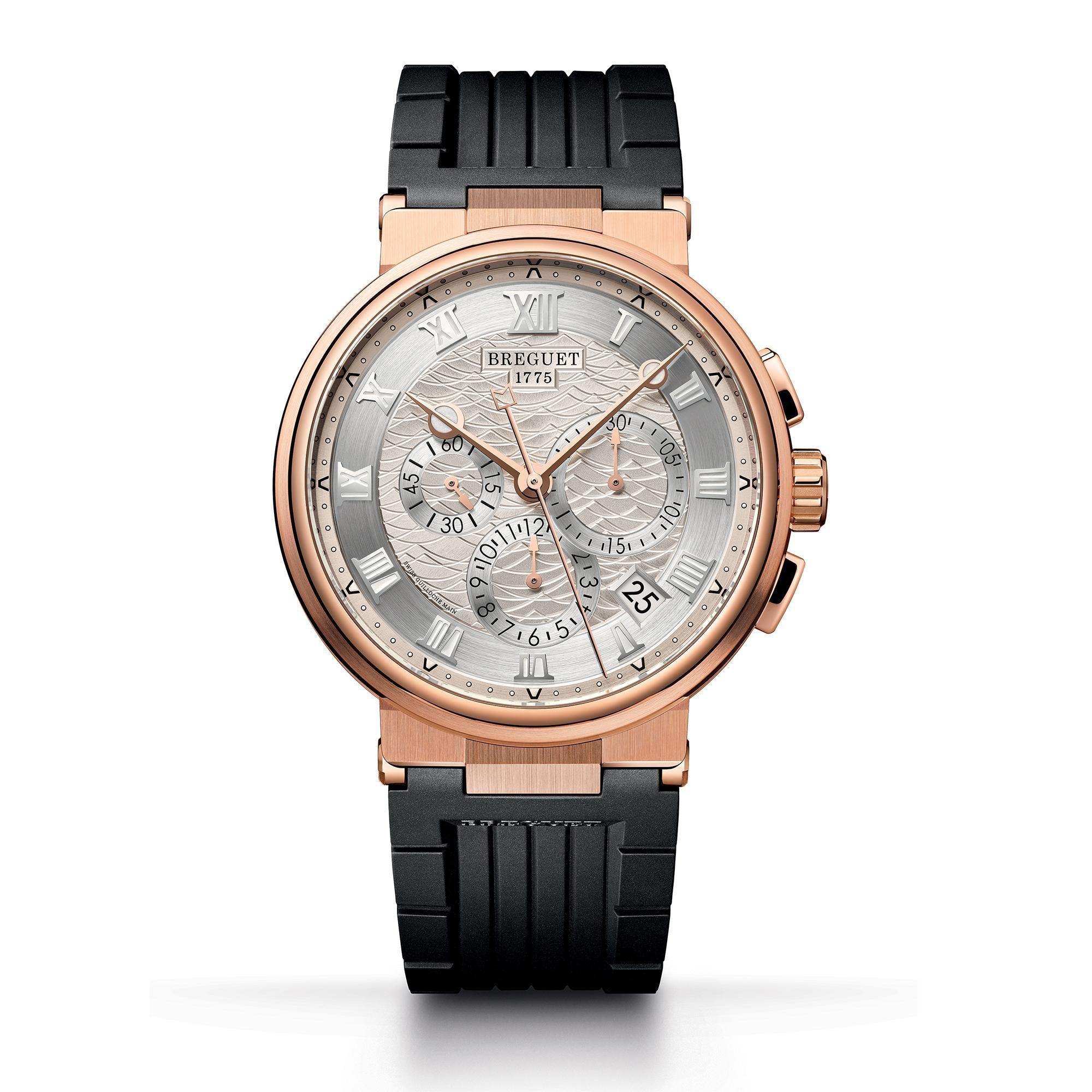 Marine Chronographe 5527計時碼錶,18K玫瑰金款式配鍍銀金面盤,搭配橡膠錶帶款式,定價NT$1,090,000。
