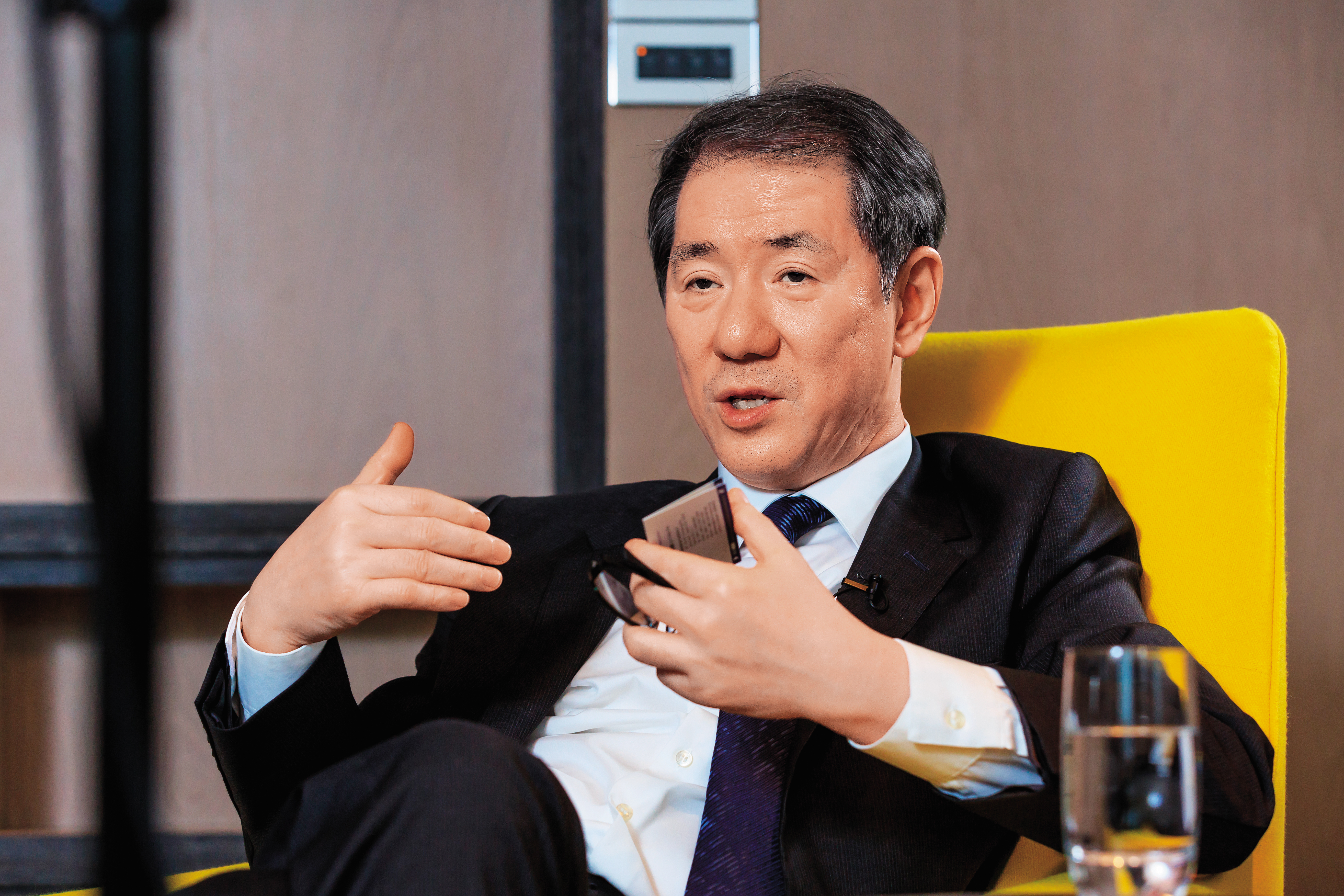 于品海遭外界質疑具中資背景，讓台北City One投資案陷膠著，低調的他選擇跳上第一線說分明。