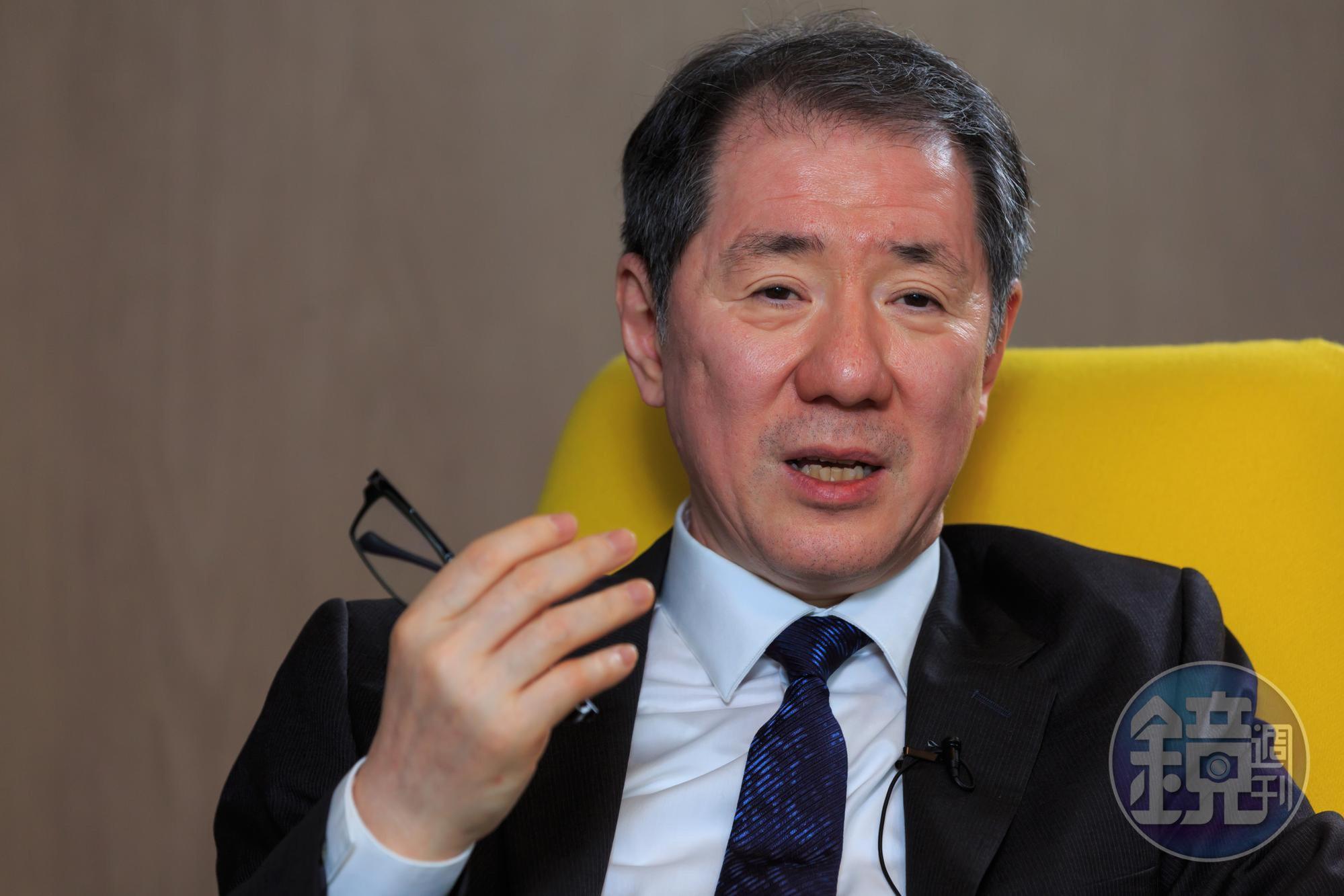 于品海自爆聽到出價多出對手100億時差點拍桌，後發現是個美麗的誤會。