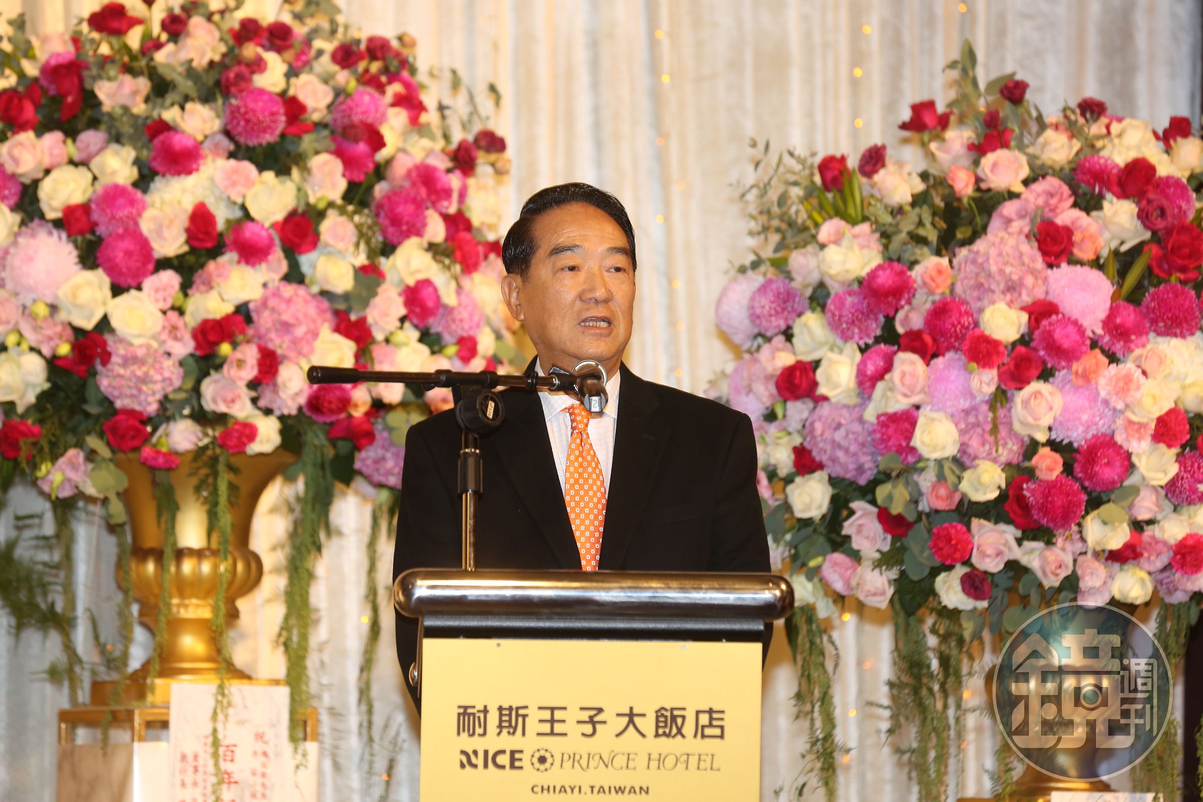 親民黨主席宋楚瑜出訪時接受新華社專訪，強調反對台獨，認同兩岸一中。