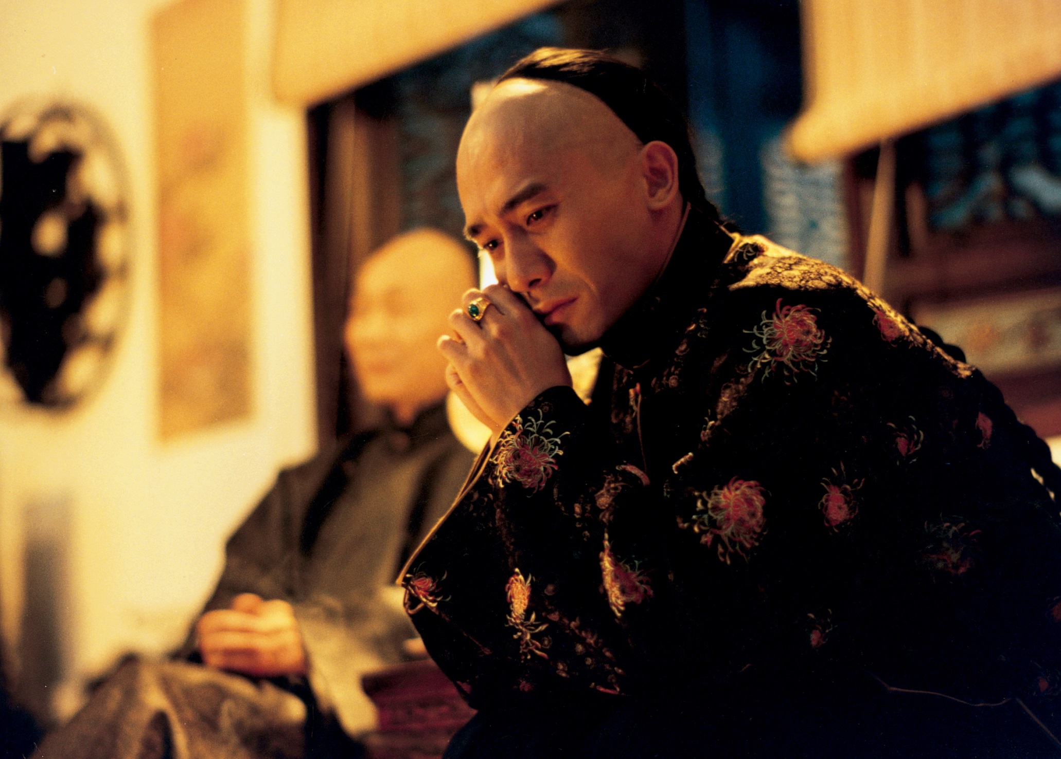 梁朝偉在《海上花》扮演一位來自廣東的商人,流連在上海的妓院當中。(台北電影節提供)