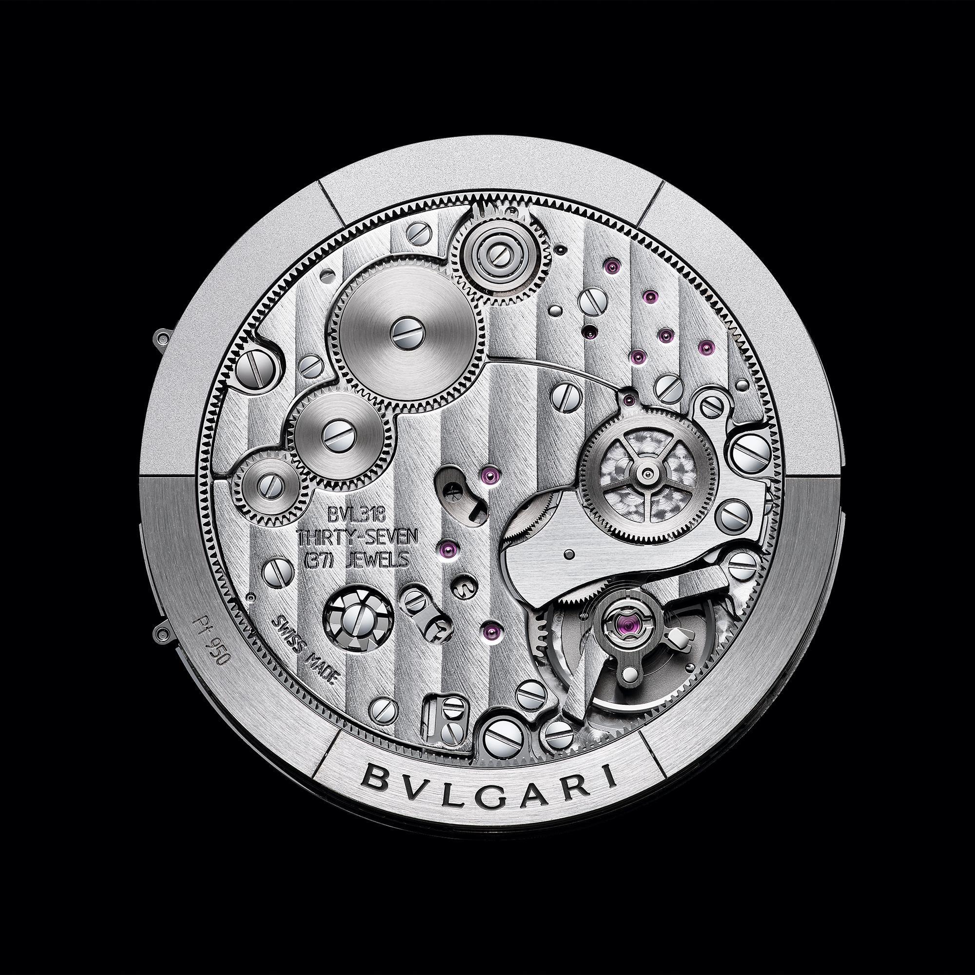 BVL 318機芯是寶格麗全新開發的自製計時機芯，機芯厚度僅有3.3mm。