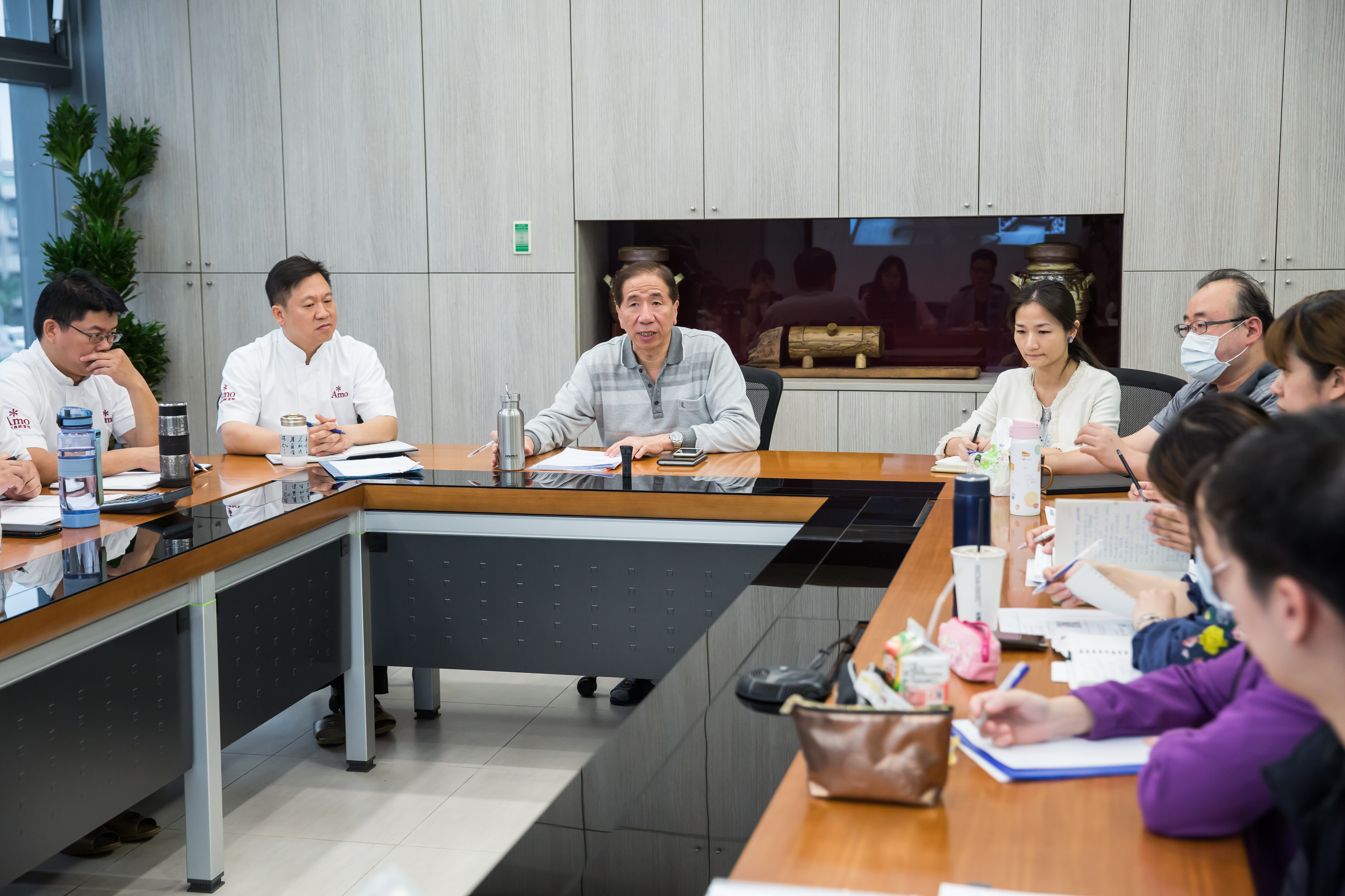 周正訓督軍嚴謹，針對一級主管的工作日誌，快速研擬出改進方案。