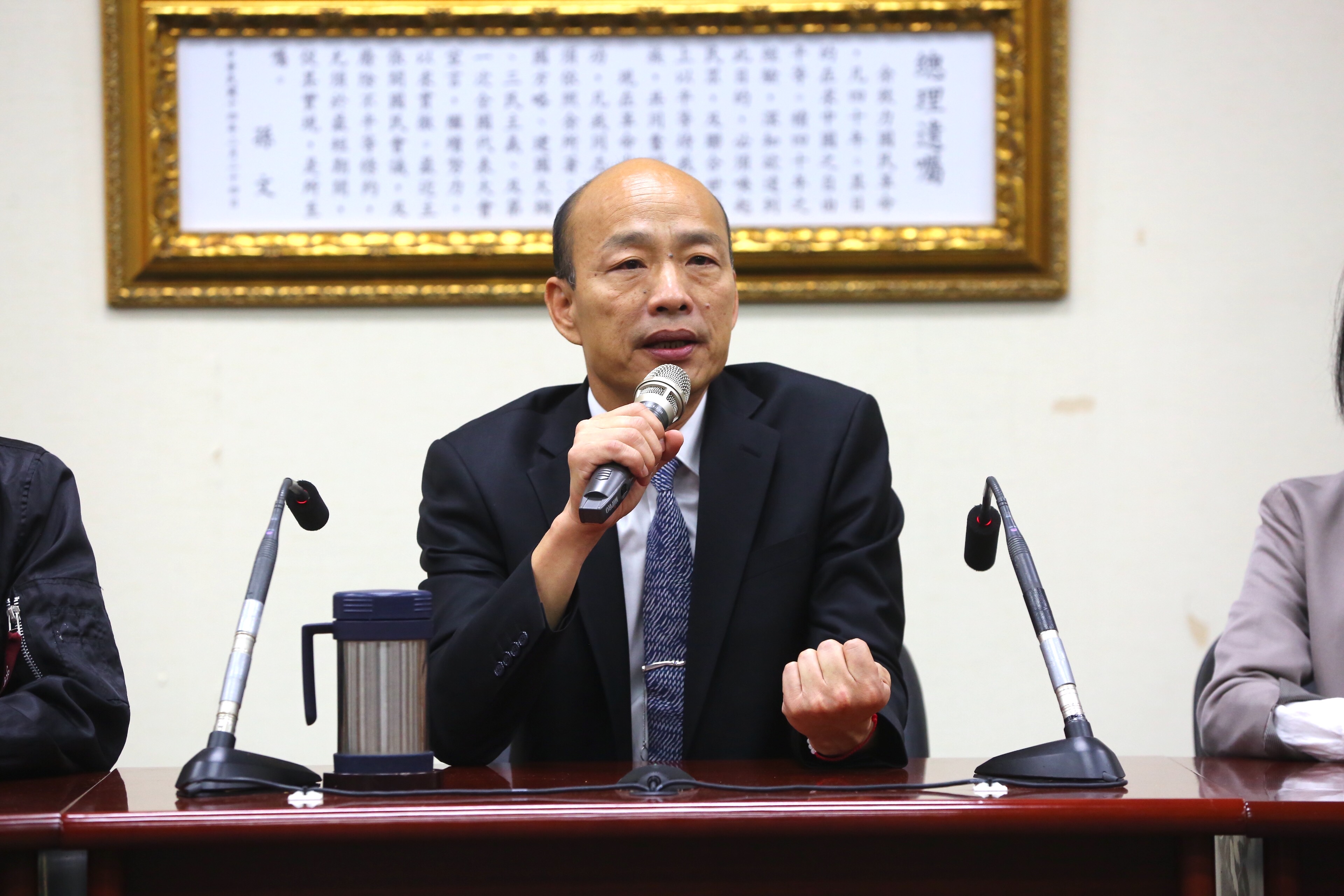 韓國瑜於「吳韓會」後鬆口，願意接受被動納入黨內初選民調。