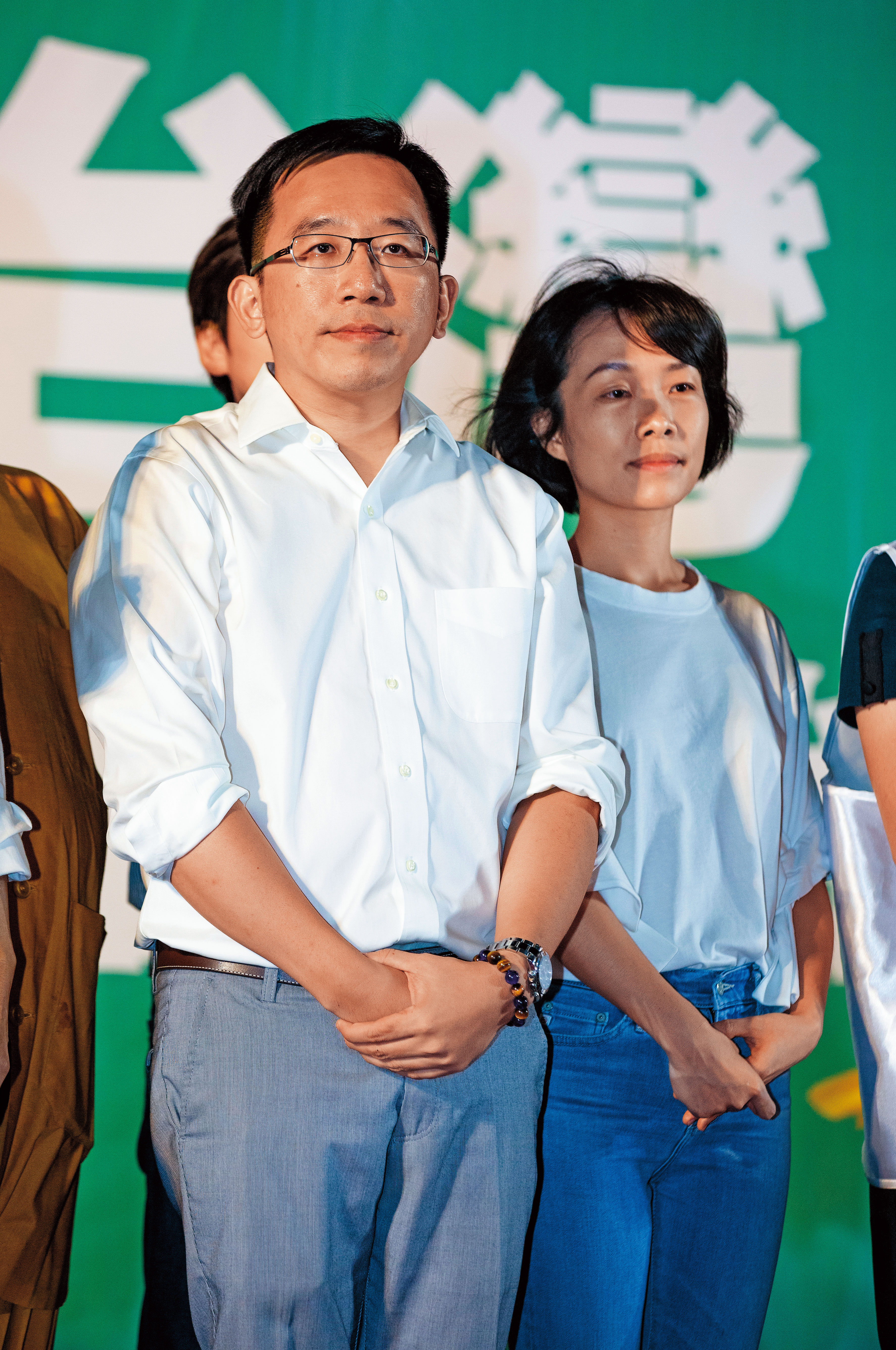 陳致中(左)與妻子黃睿靚(右)在瑞士的帳戶資金被凍結,大部分已匯回台灣,尚有3億元還在凍結中。