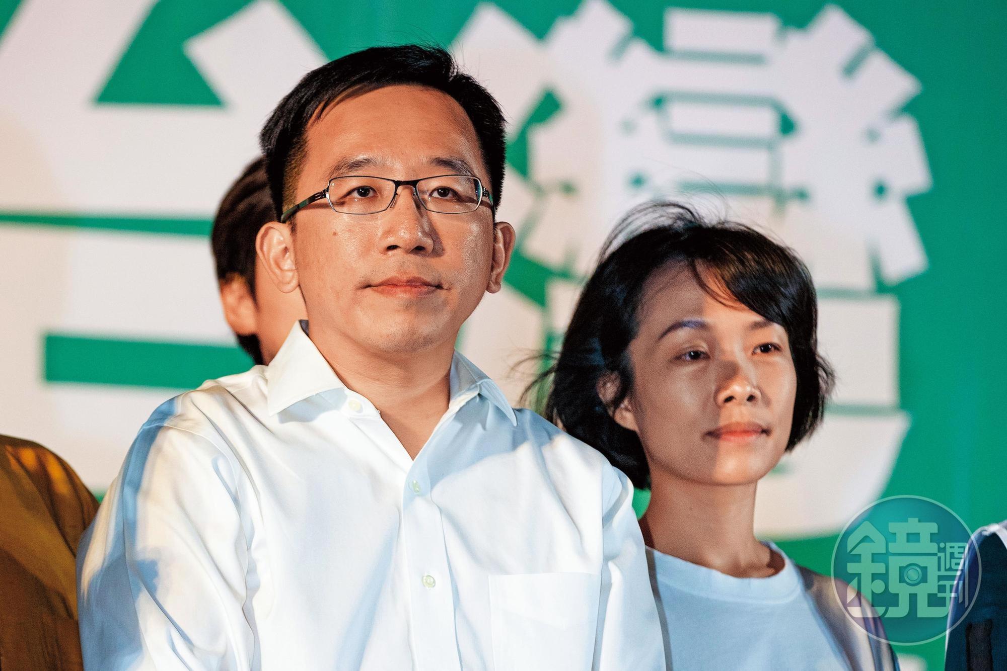 陳致中(左)與妻子黃睿靚(右)在瑞士的帳戶資金被凍結,大部分已匯回台灣,尚有3億元還在凍結中。