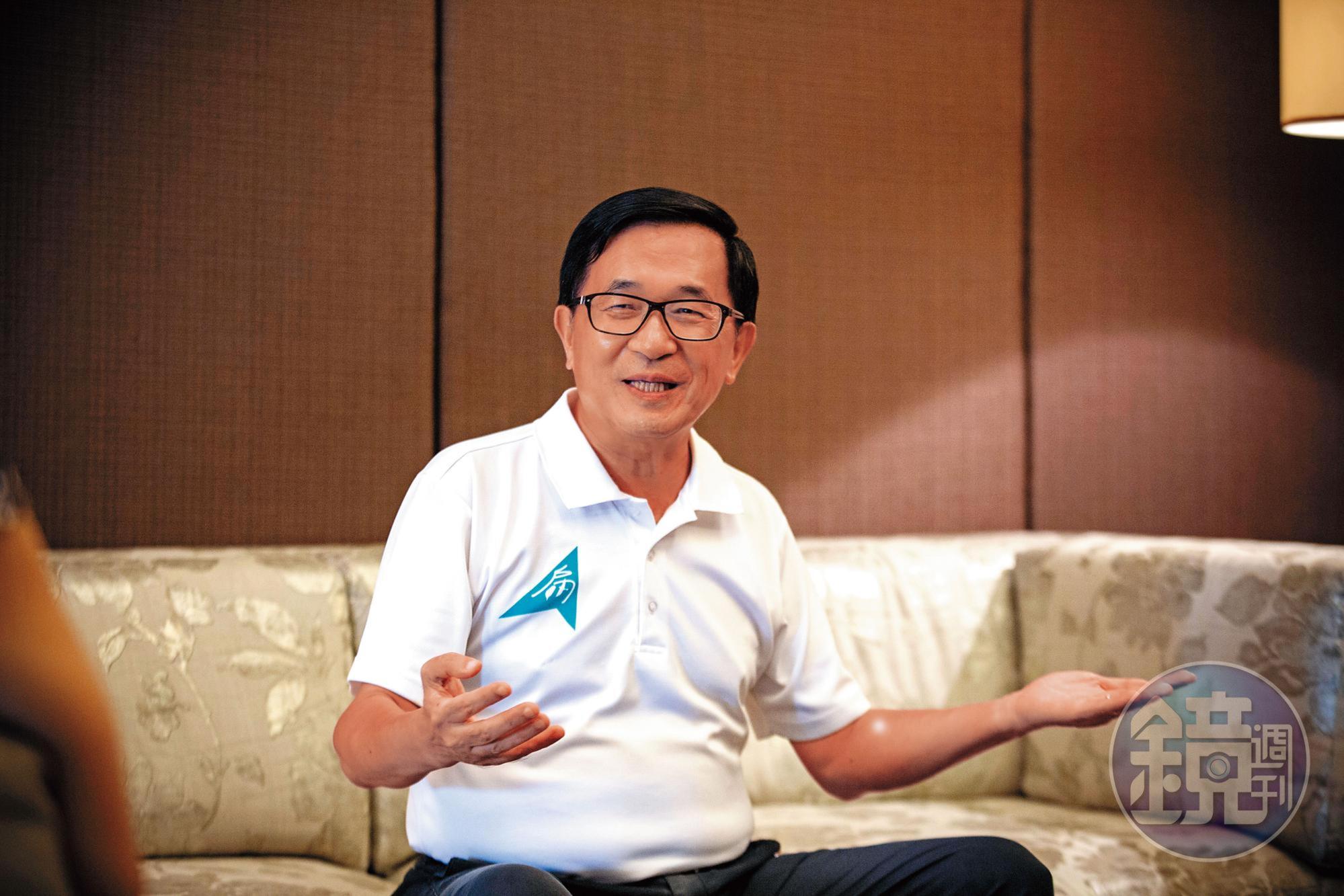前總統陳水扁保外就醫4年多，不僅四處趴趴走、辦募款餐會，還成立臉書粉絲團大談政治，病況明顯轉好，可以為自己辯護的模樣，已成為扁案重啟審判的重要依據。
