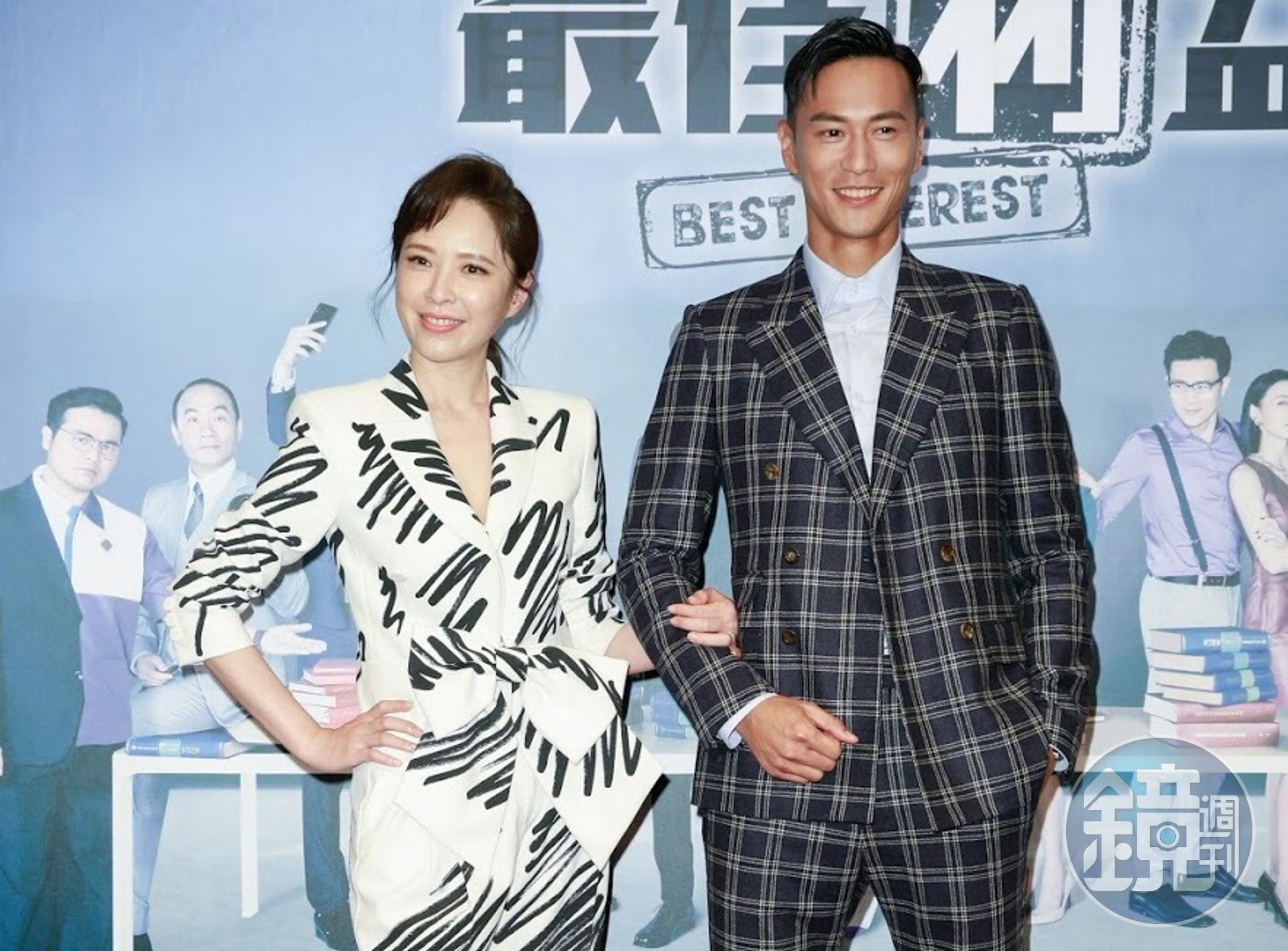 天心與鍾承翰在劇中飾演律師的前、後輩。