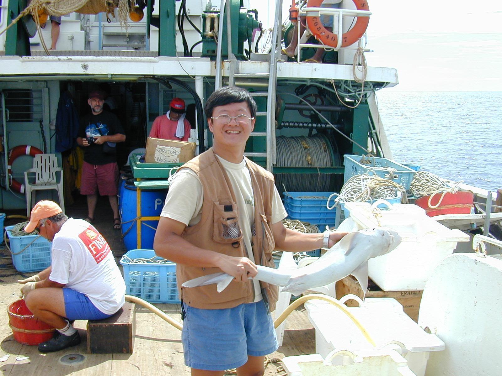 過去唸的是演化生物學，李柏鋒專精鯊魚領域，談到鯊魚話題仍難掩興奮。（李柏鋒提供）