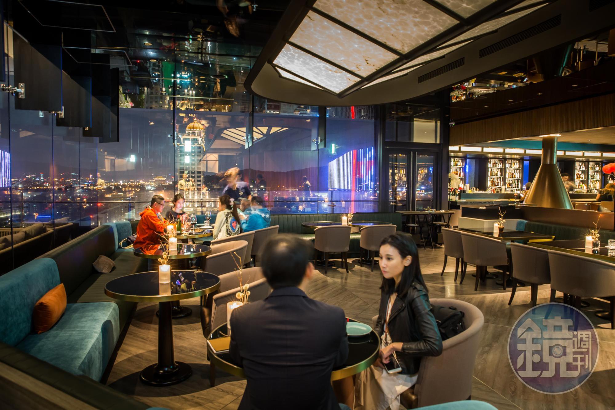 套裝行程中業者常標註飯店可換成「同等級」，但記得先確認名單，了解是否真的同等級。