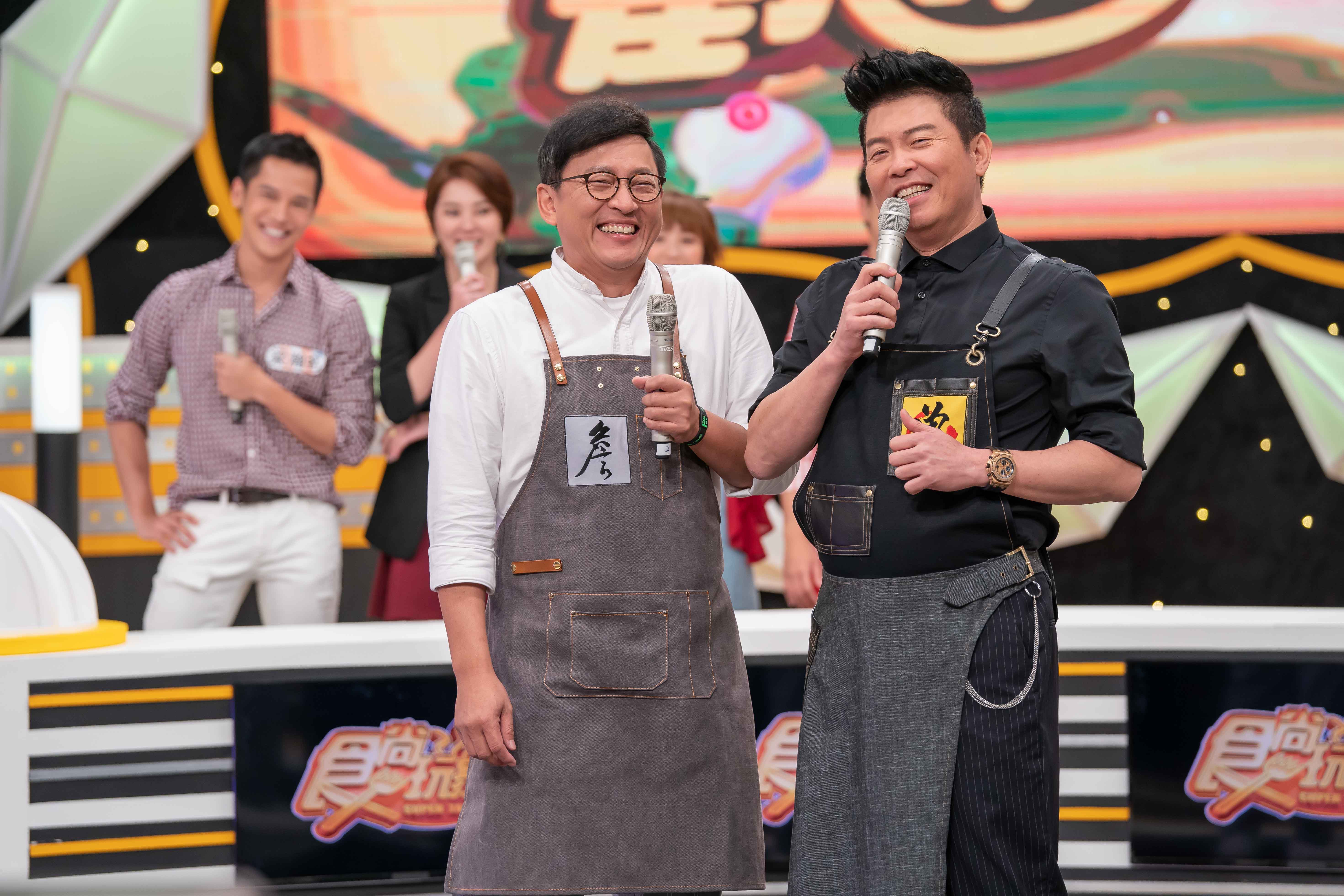 TVBS歡樂台《食尚玩家-歡樂有夠讚》主持人為曾國城和詹姆士。(TVBS提供)