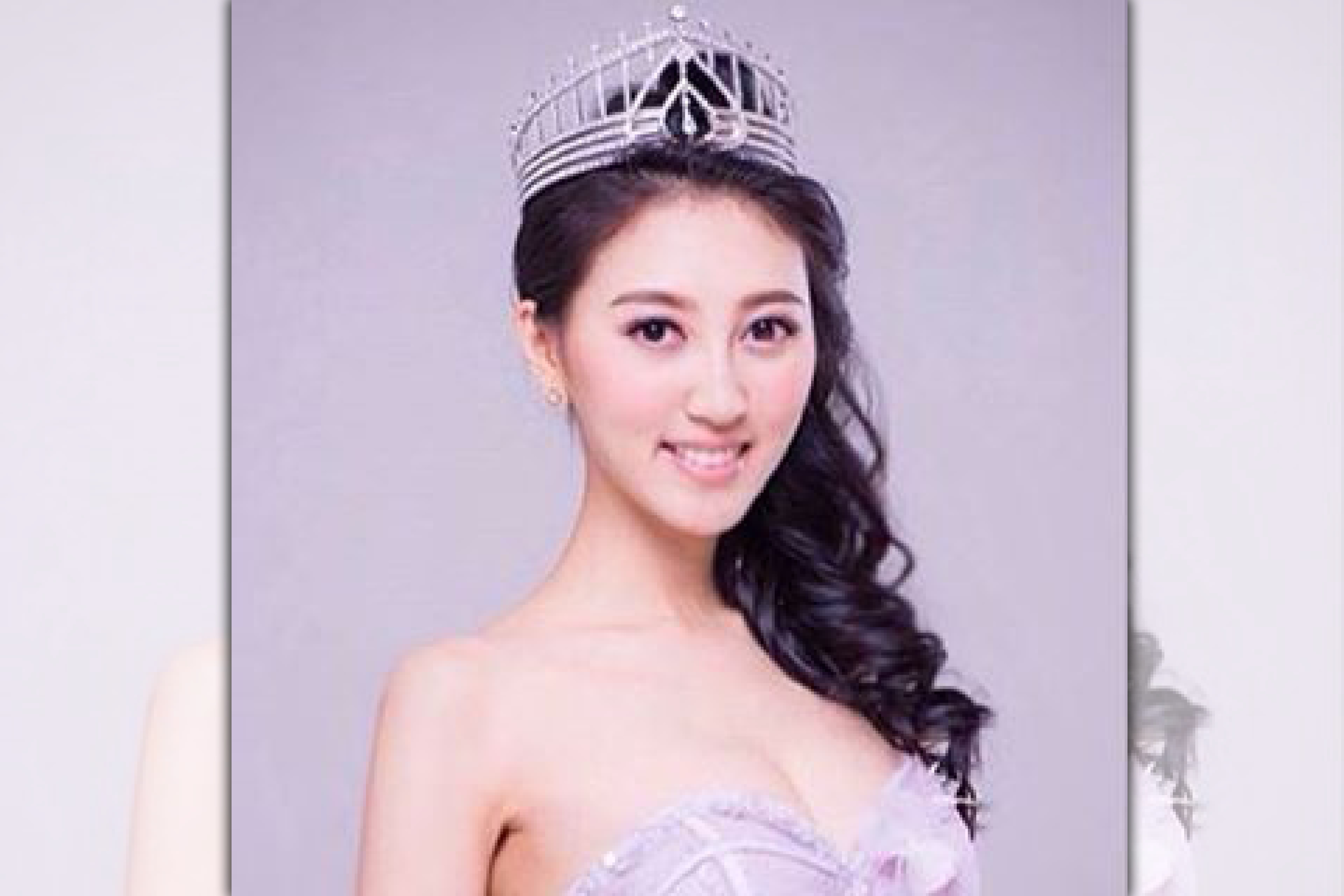 前港姐季軍何艷娟結束豪門爺孫戀。（翻攝IG）