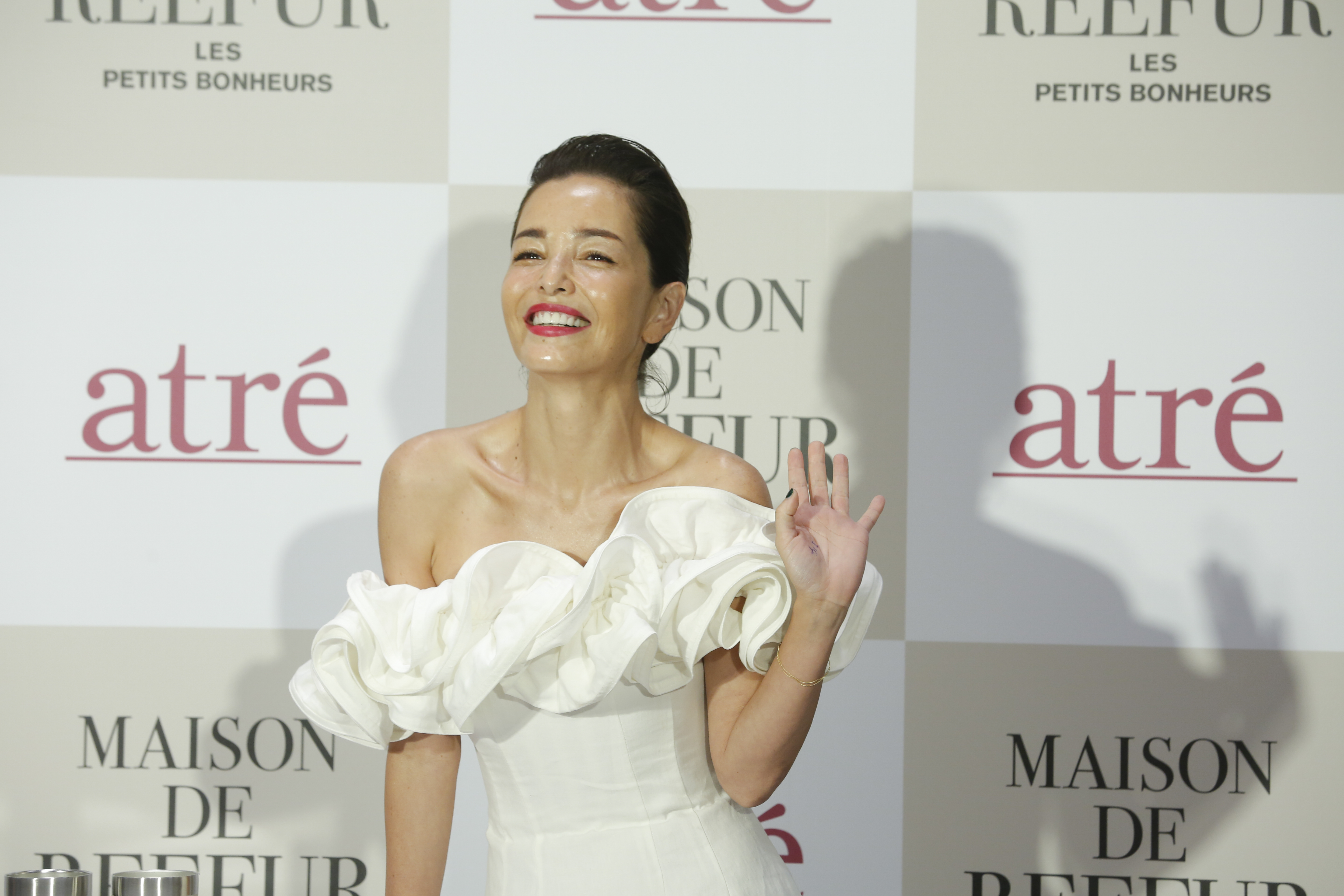 日本時尚名模梨花為品牌「Maison de Reefur」出席粉絲見面會。