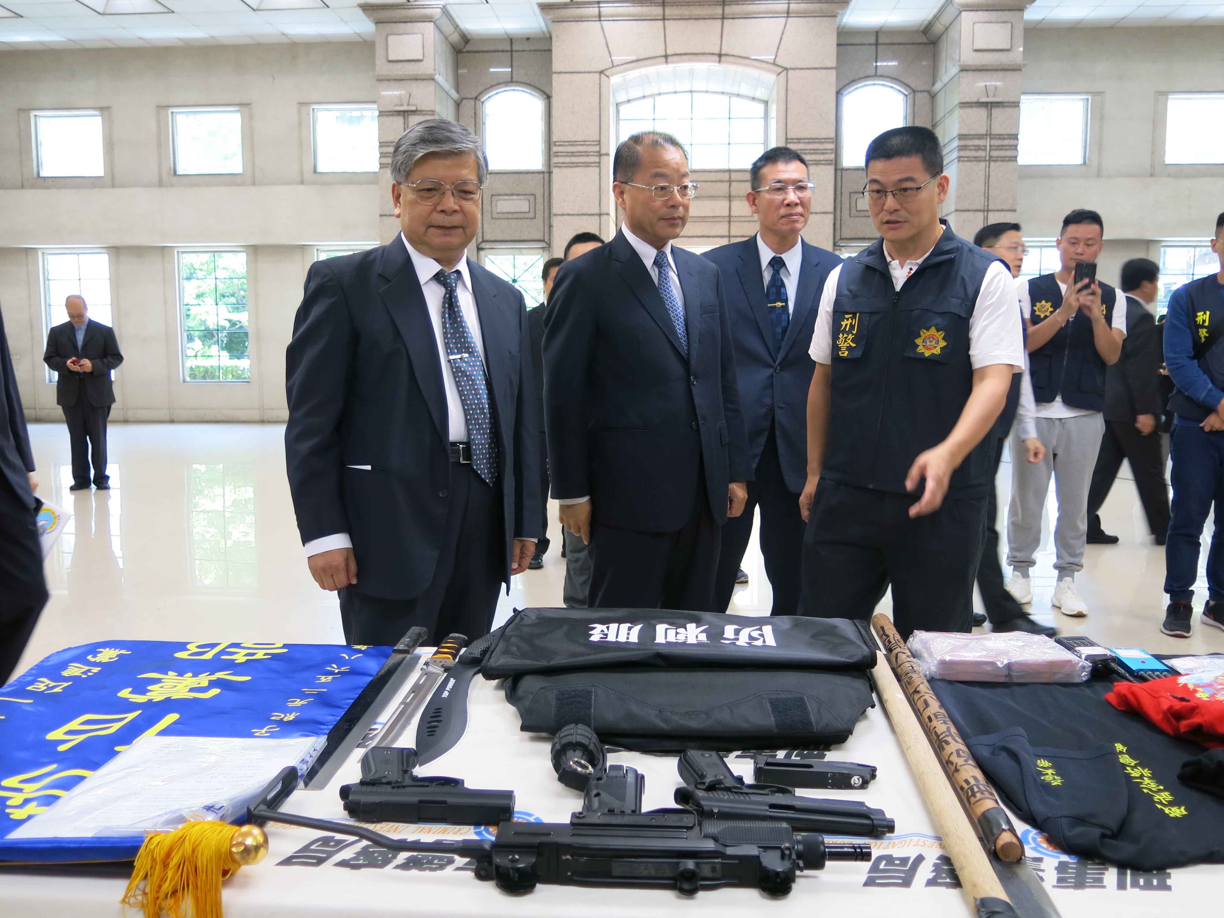 警方執行今年首度大掃黑，成果相當豐碩。（刑事局提供）