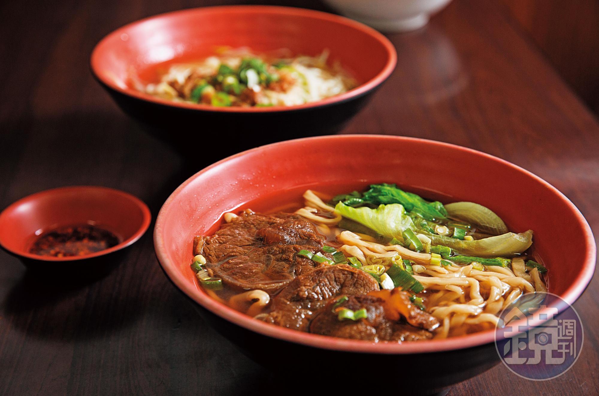 吃得到整塊牛肉的牛肉麵，也是八八麵館的招牌。（70元／小碗）