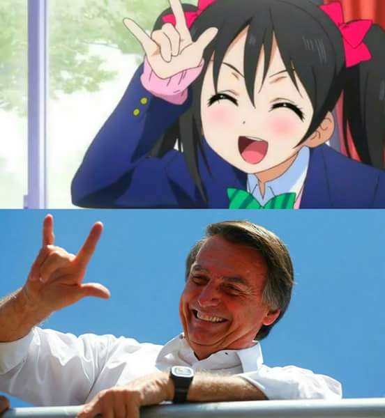 波索納羅與《Love Live!》的矢澤妮可（翻攝自Jair M. Bolsonaro Twitter）