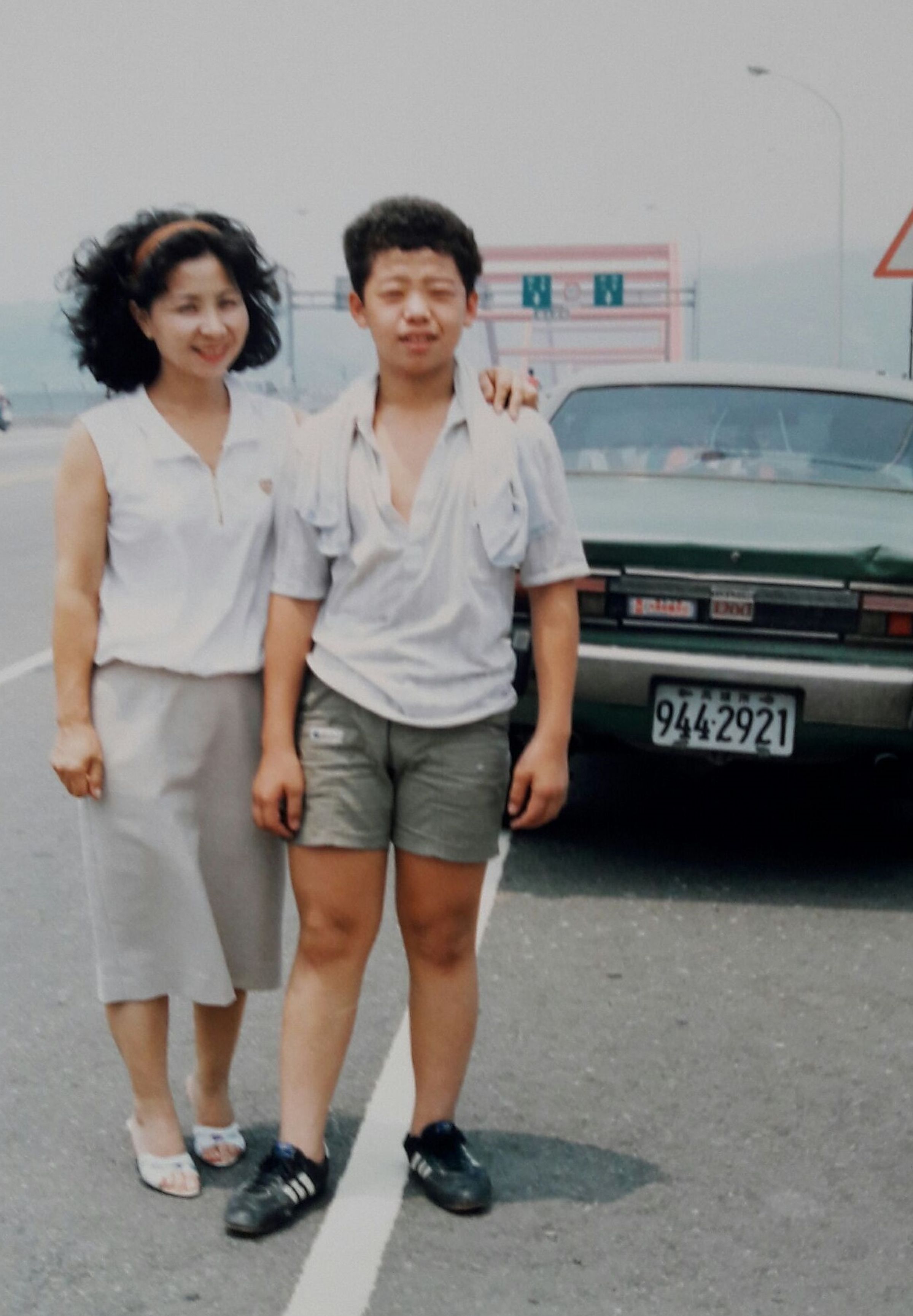孔豐吉和母親黃秀麗感情甚篤，黃秀麗得知孔豐吉判刑15年定讞，當場昏了過去。（孔豐吉提供）