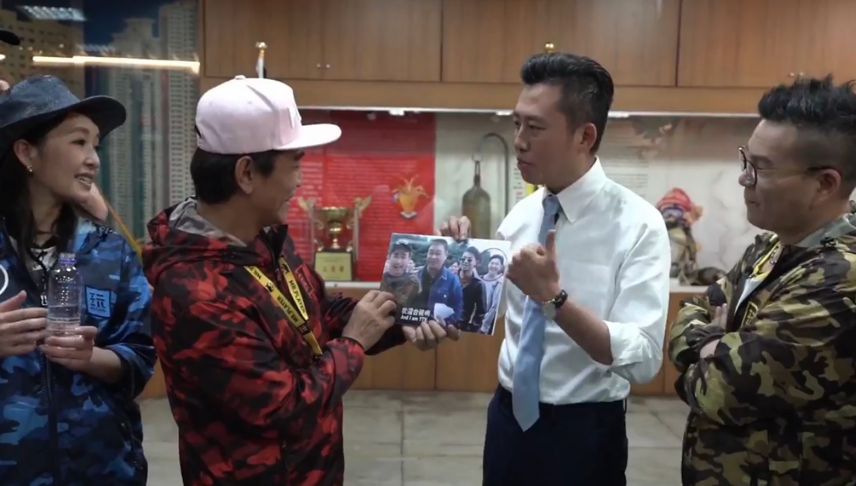 綜藝節目 《綜藝玩很大》日前到新竹出外景，新竹市長林智堅前往探班。（翻攝自林智堅粉絲頁）