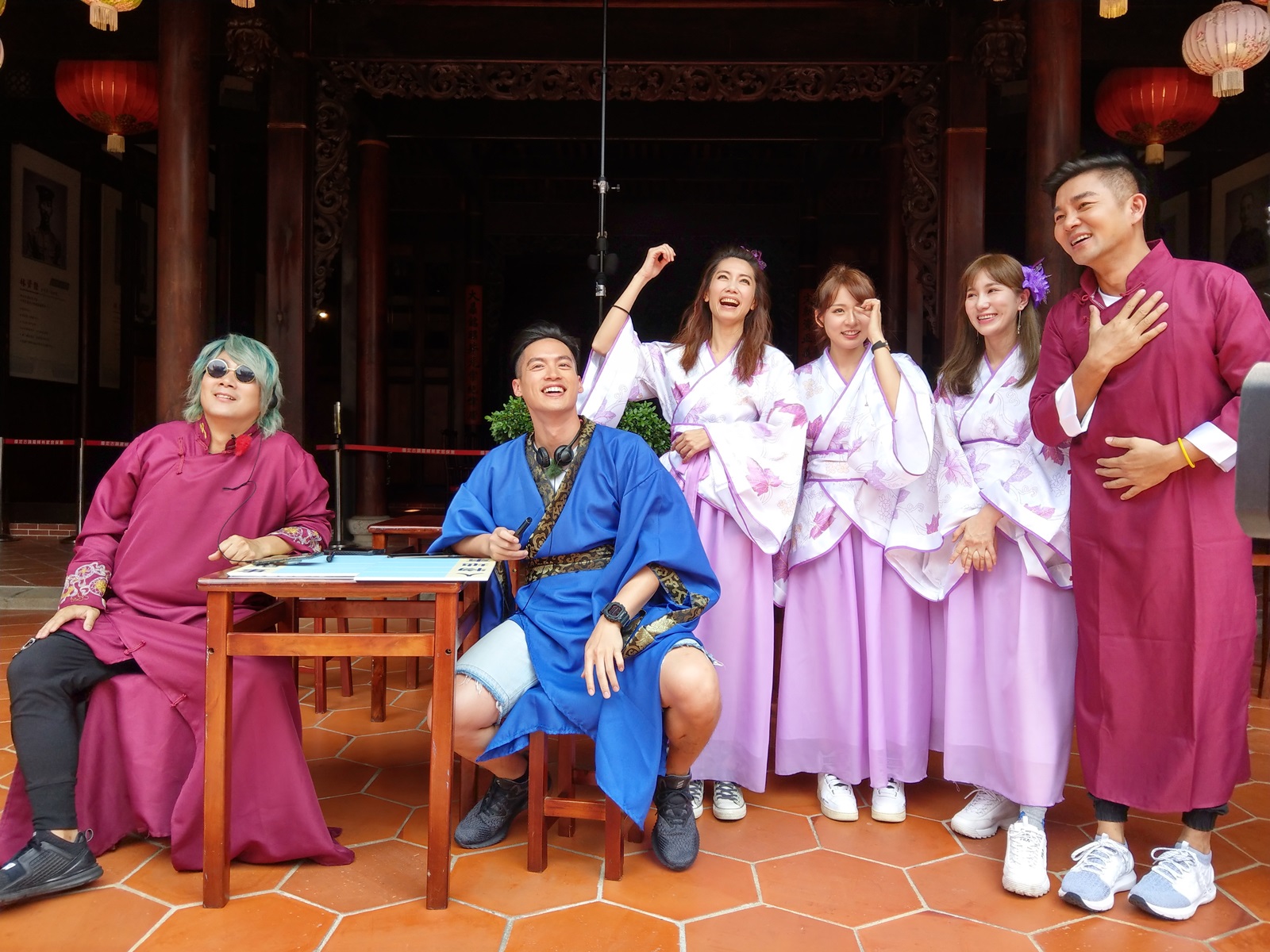 《飢餓遊戲》邀請到謝承均、劉漢之、陳比利、林韋君、宜霈（大牙）、黃暐婷APPLE、陳子玄、Super Lisa等多位八點檔演員。（中視提供）