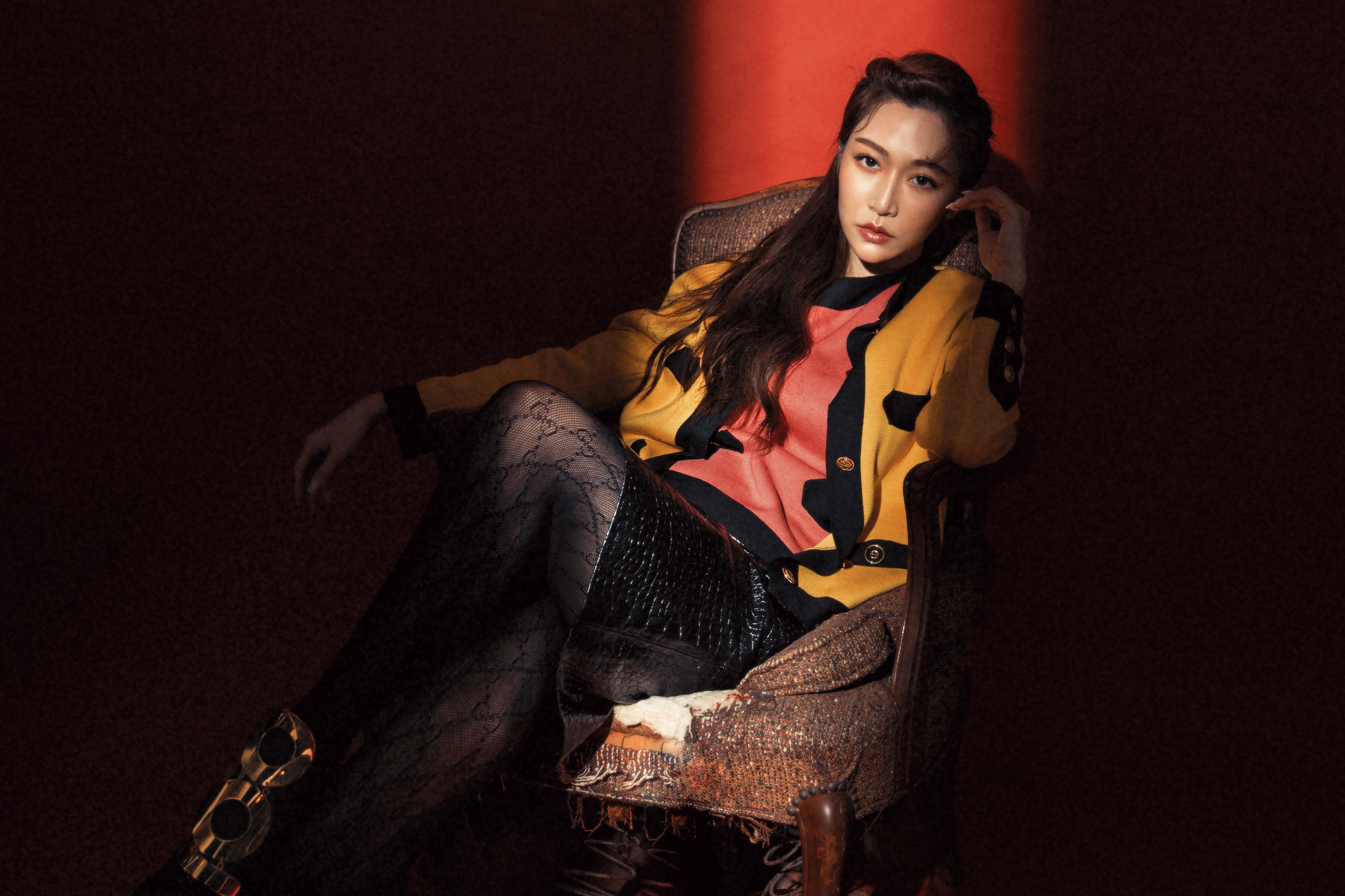 父親驟然意外離世，曾莞婷從一個任性女變成顧家女，可以任性，成了被父親深深愛過的標記。