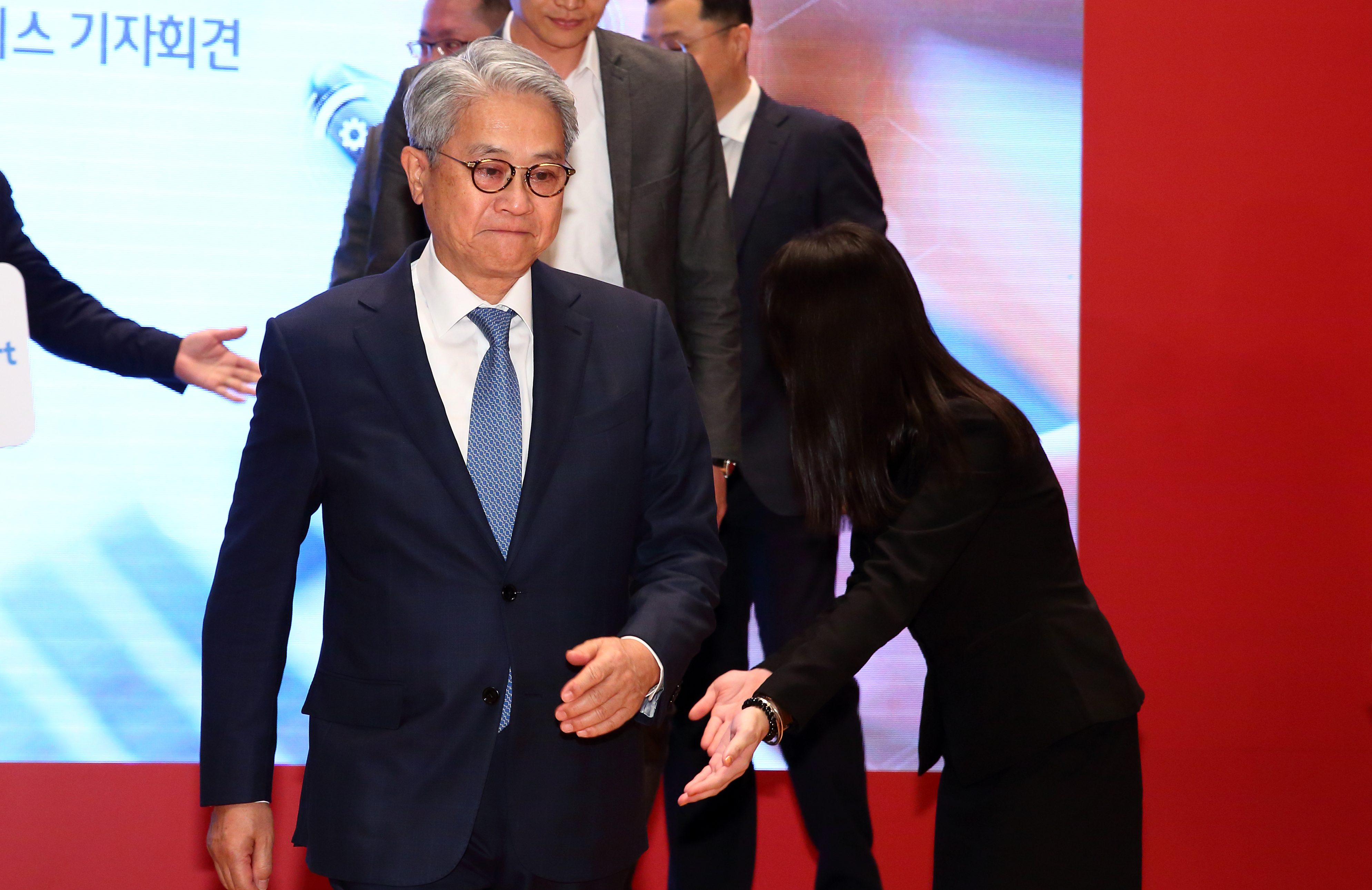 台新金控董事長吳東亮已經表達有意願接手宏泰人壽以及群益證券。