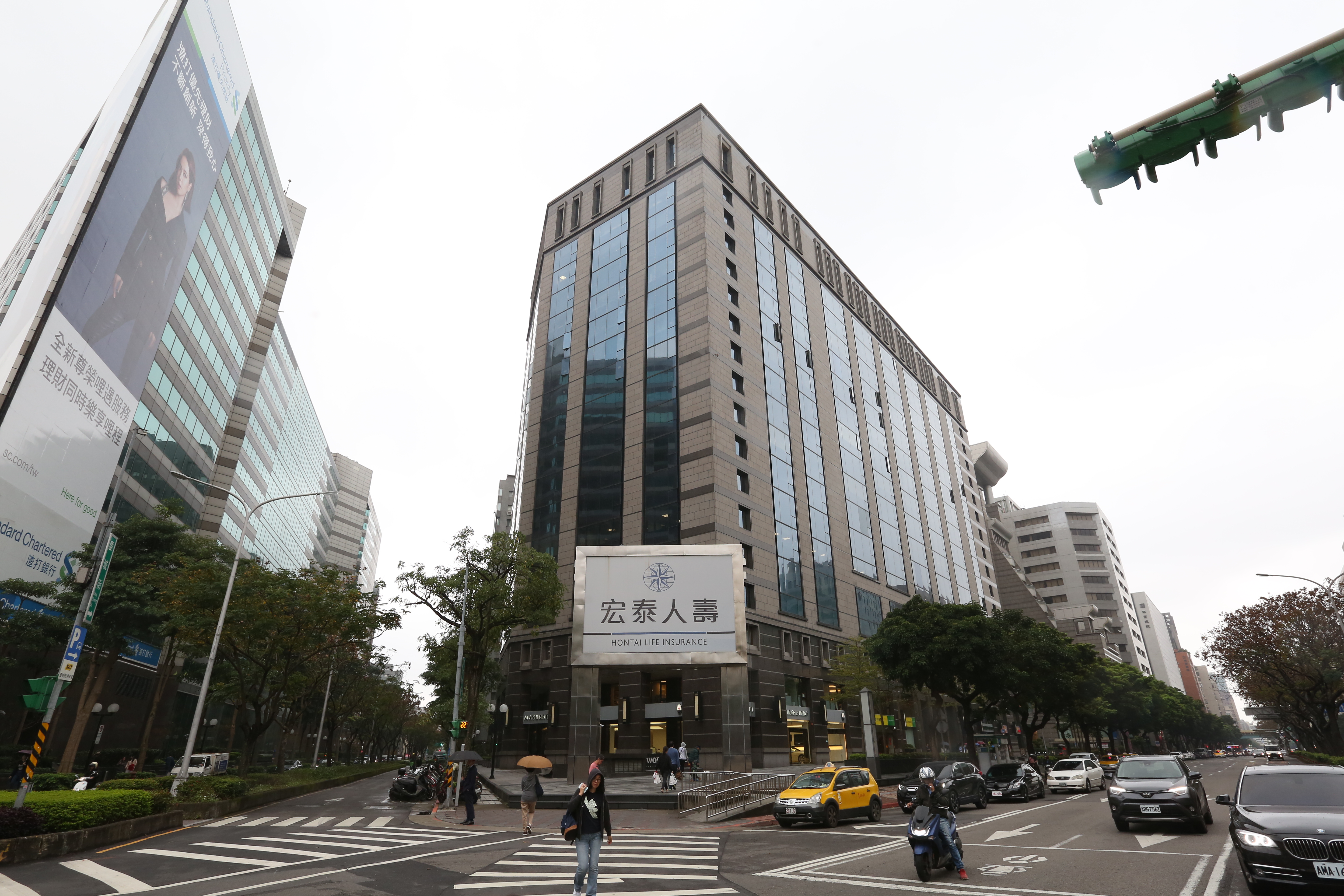 宏泰集團要退出金融業，關鍵就是宏泰人壽虧損太嚴重了。