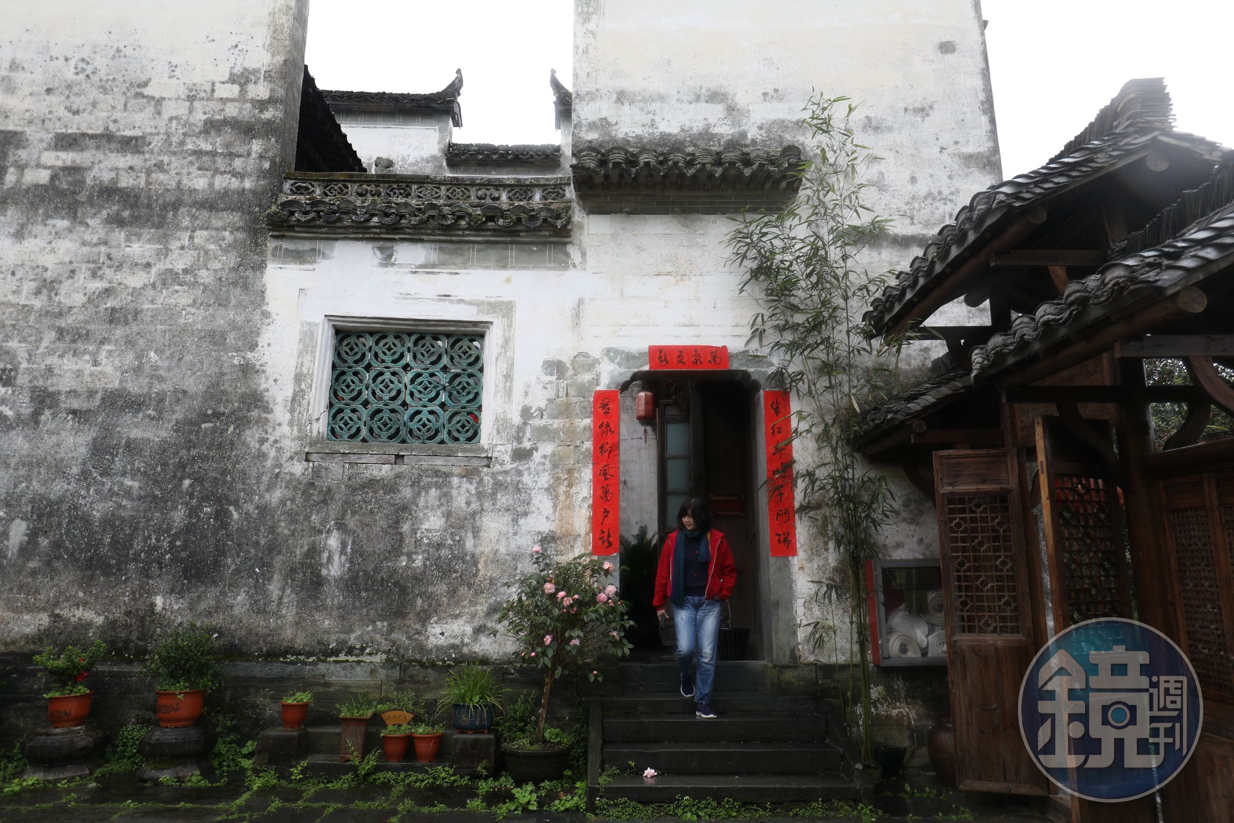 「花滿堂‧琉璃鄉院」是建於清代道光年間的徽派老宅，原主人王鳳生，據說曾是兩淮鹽運使。