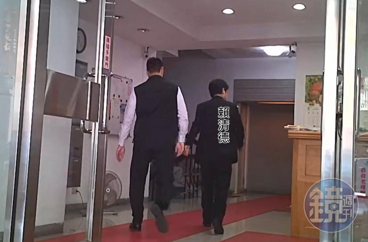 05/03 11 : 20,賴清德當天近午時分回到北辦與黨內要角密會。
