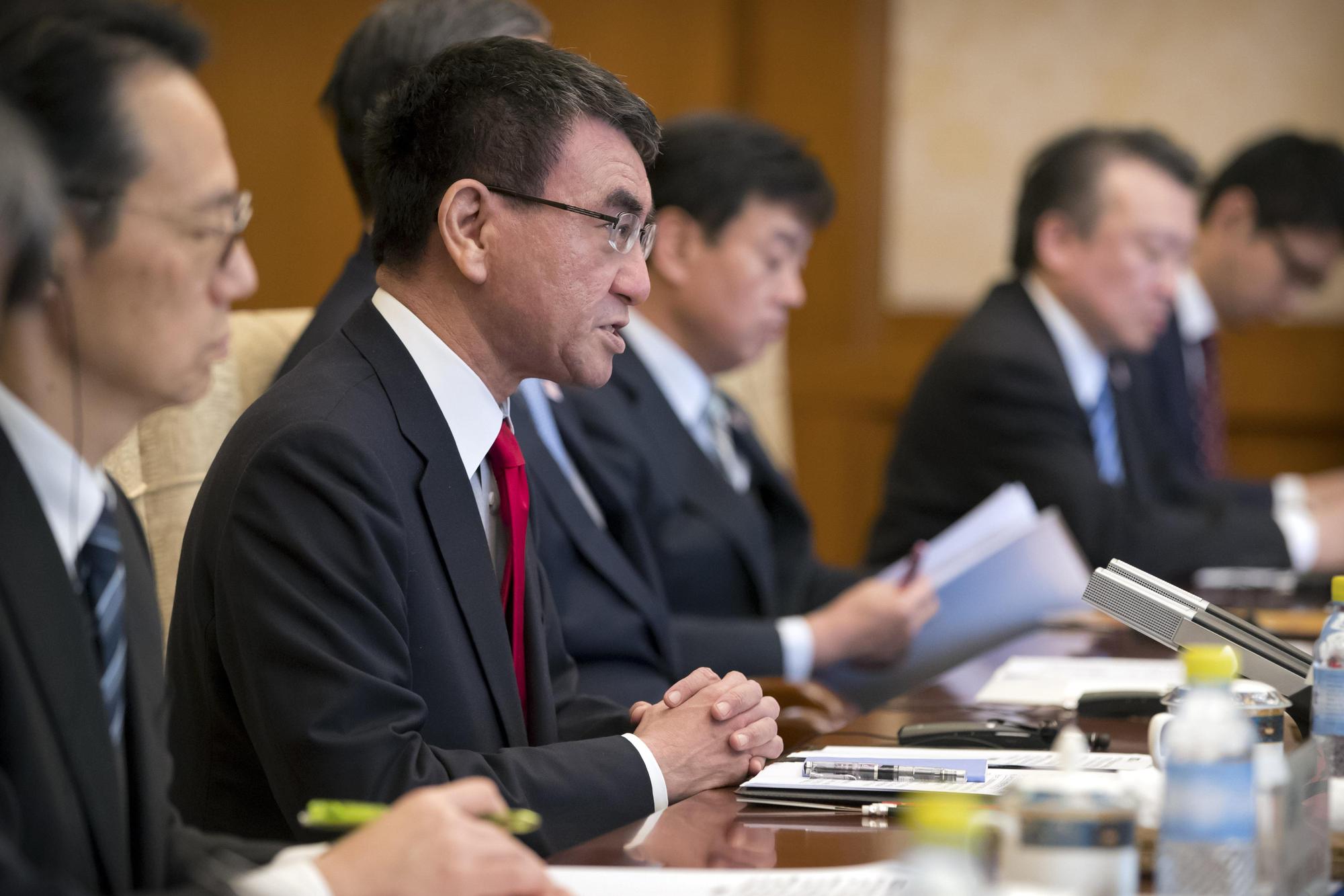 日本外務大臣河野太郎,明確表示「日本支持台灣以觀察員身分參與WHO總會」。(東方IC)