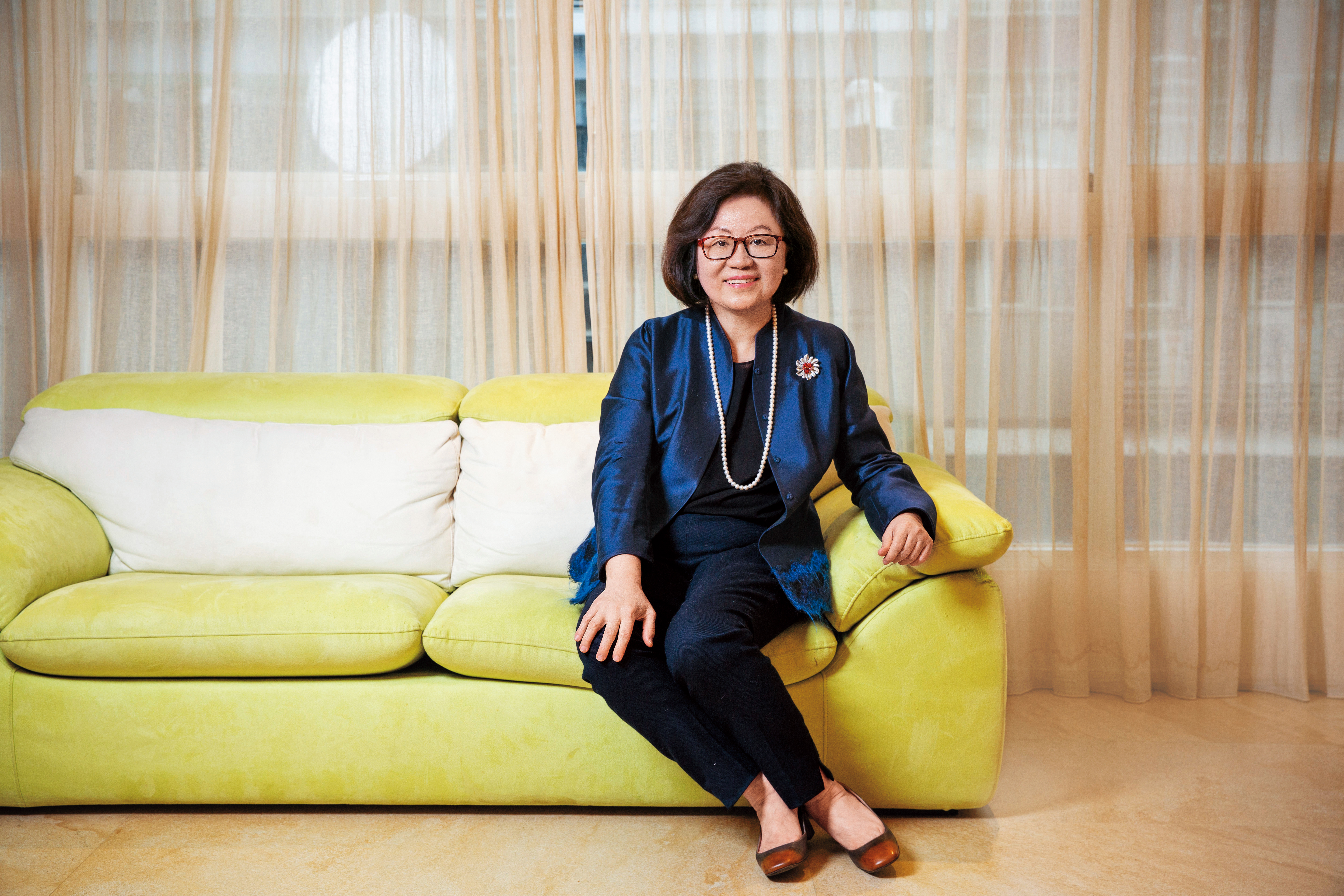 從音樂界到入閣從政，再到藝文圈和媒體圈，陳郁秀說自己彷彿在替死去的丈夫盧修一，完成「愛台灣」的未竟心願，以及「用文化做外交」的使命。