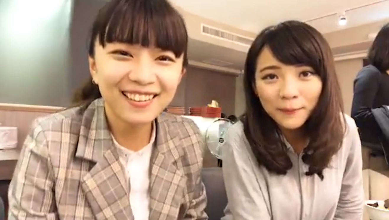  林穎孟昨（9日）和「白眼女神」黃捷同框直播，一起聊南北議會的不同。（翻攝自林穎孟 迎夢台北大安文山臉書）