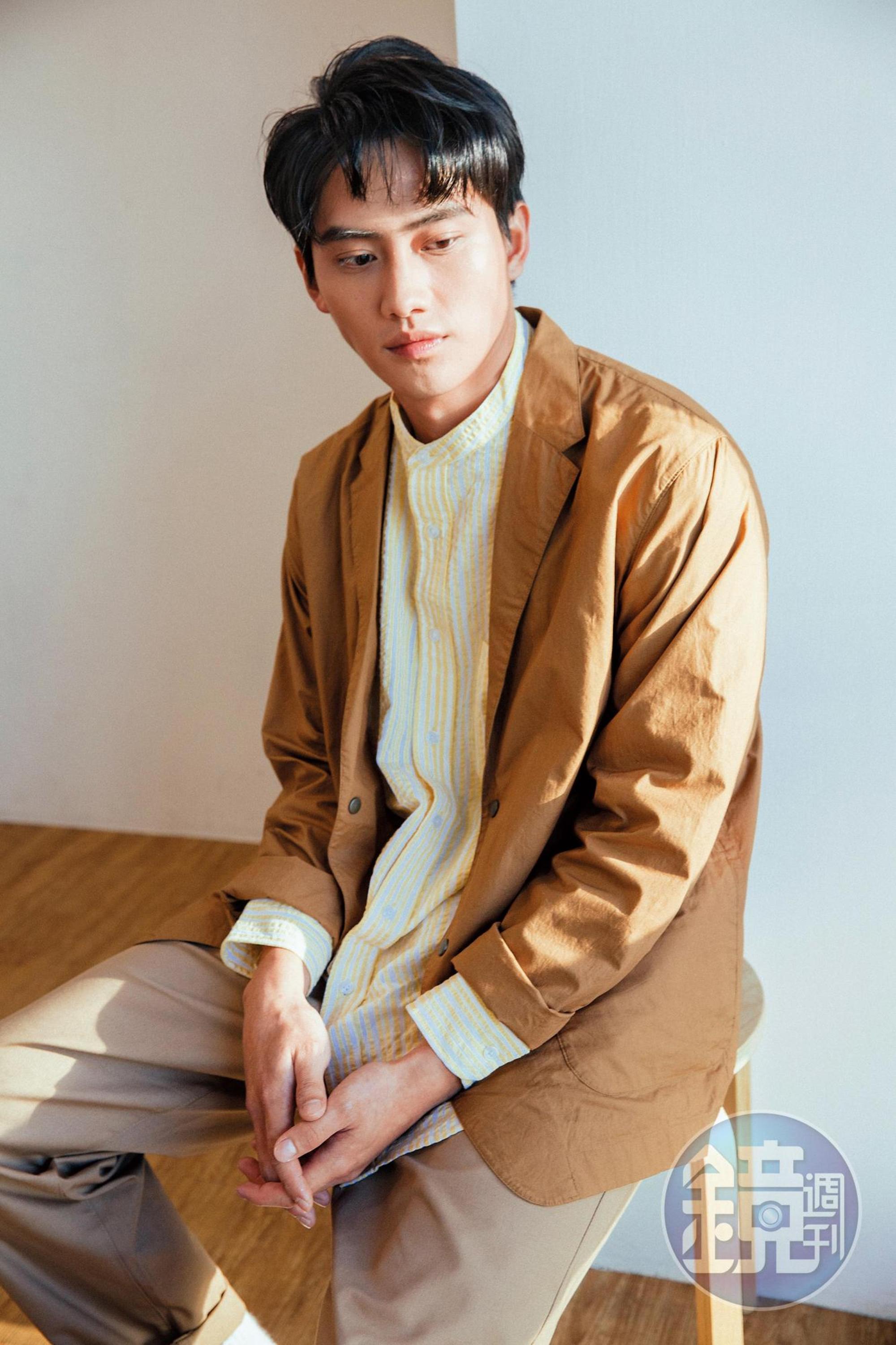 范少勳相信「吃苦當吃補」,退伍後開過UBER也當過藝人助理,從人生百態中慢慢吸收演技養分。