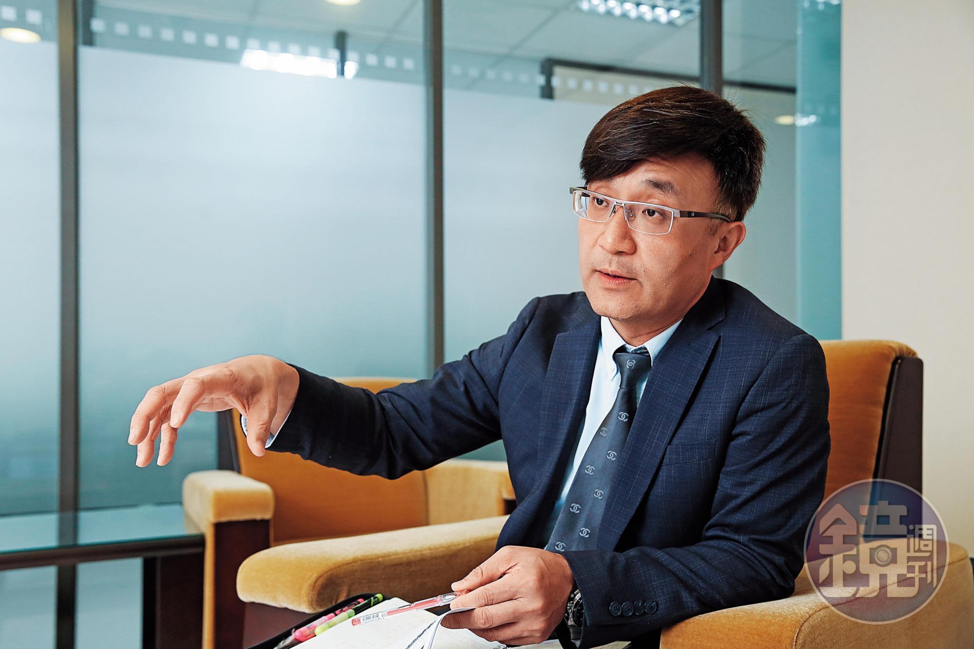 第一金投顧董事長陳奕光表示,國內金融業歷經金融海嘯後,整體獲利相對穩健。