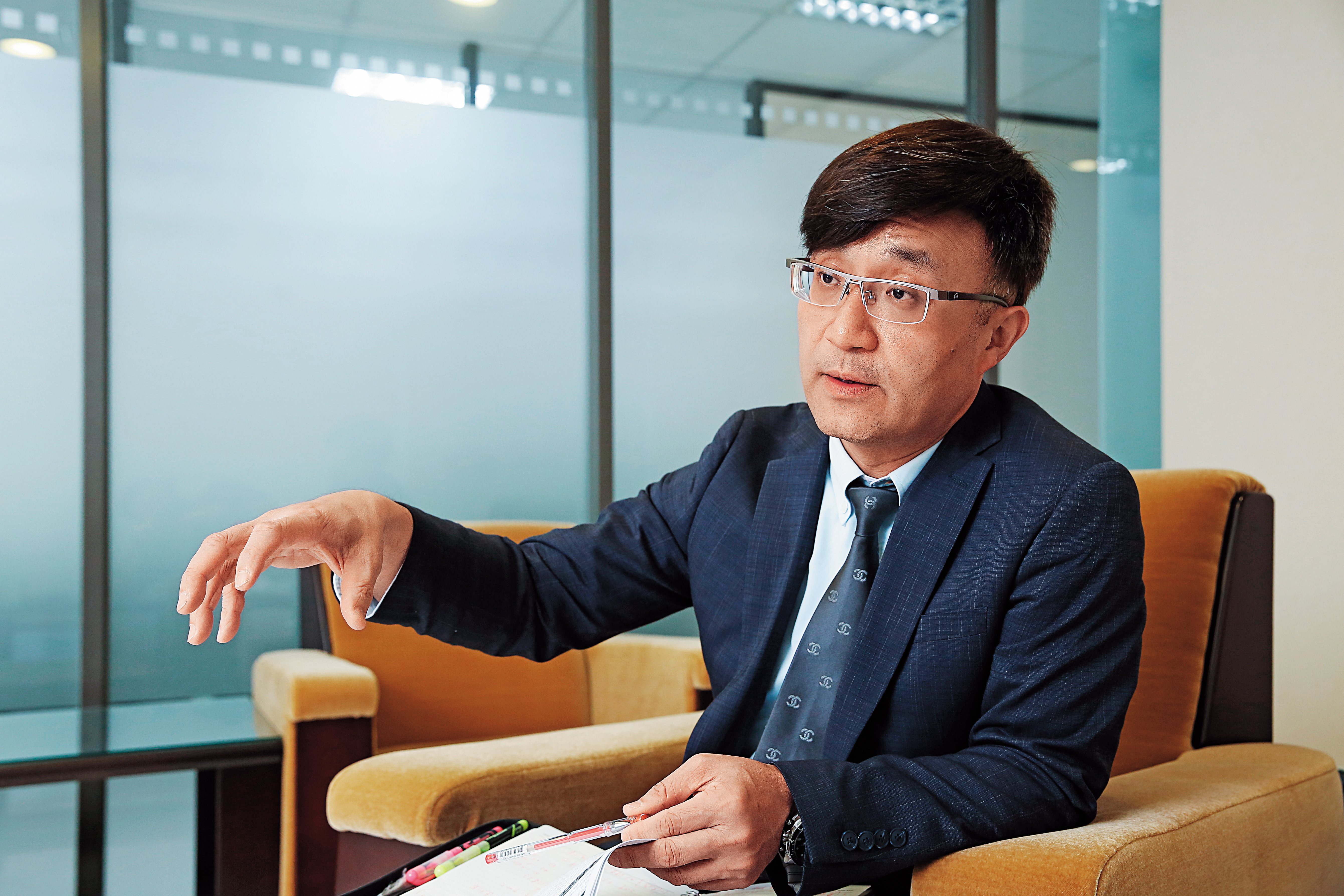 第一金投顧董事長陳奕光表示，國內金融業歷經金融海嘯後，整體獲利相對穩健。