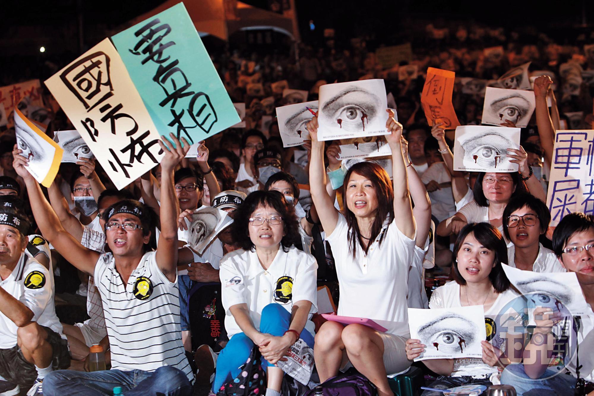 洪仲丘案發生時,外界曾批國防部是「國防布」「國防怖」,只會隱瞞真相。