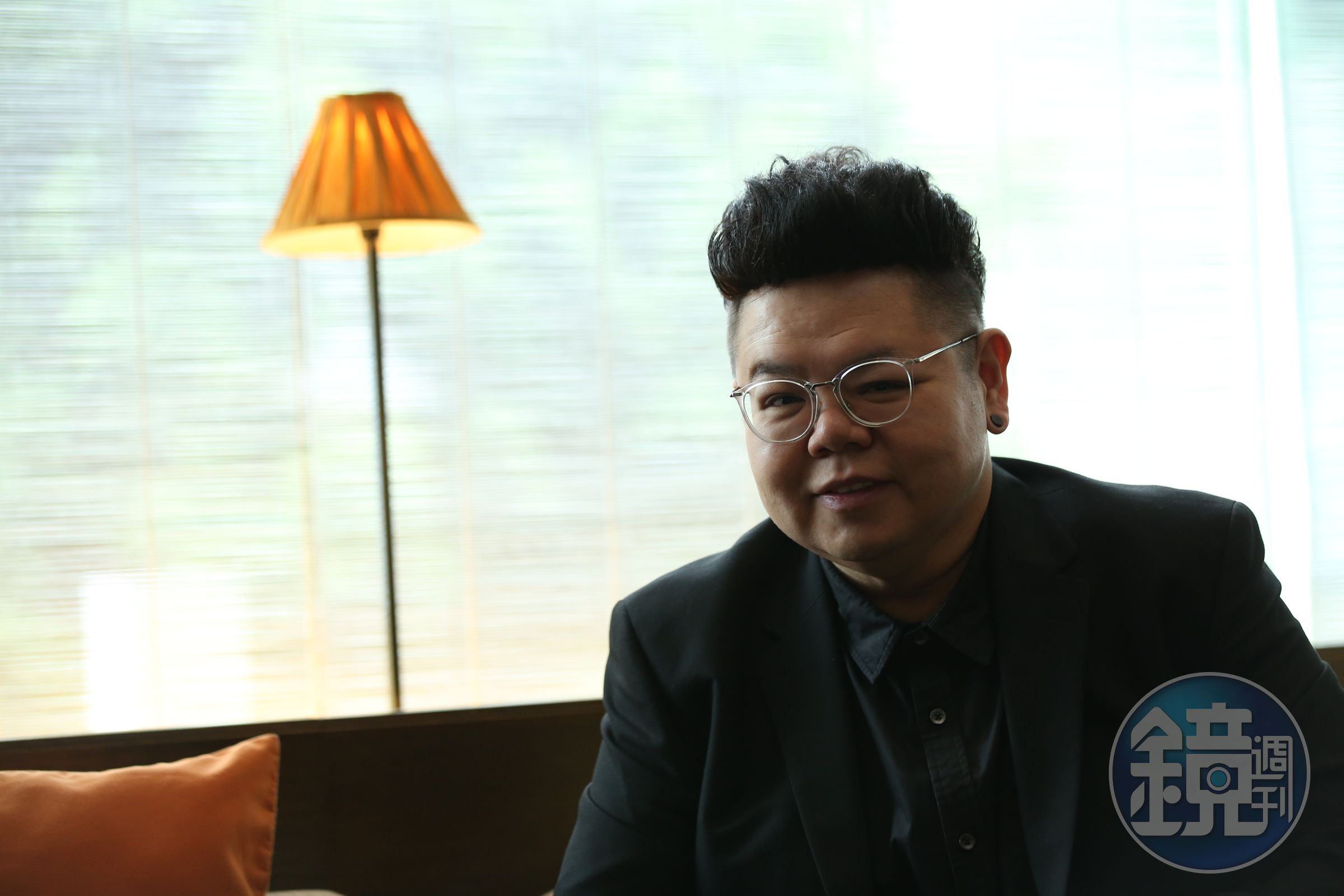  演員出身的易智遠很想跟Ella陳嘉樺一起演喜劇。