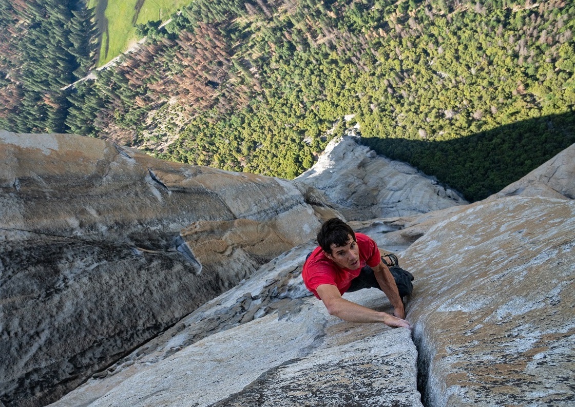 霍諾德不靠裝備、徒手「酋長岩」，刷新世界紀錄。（海鵬提供）