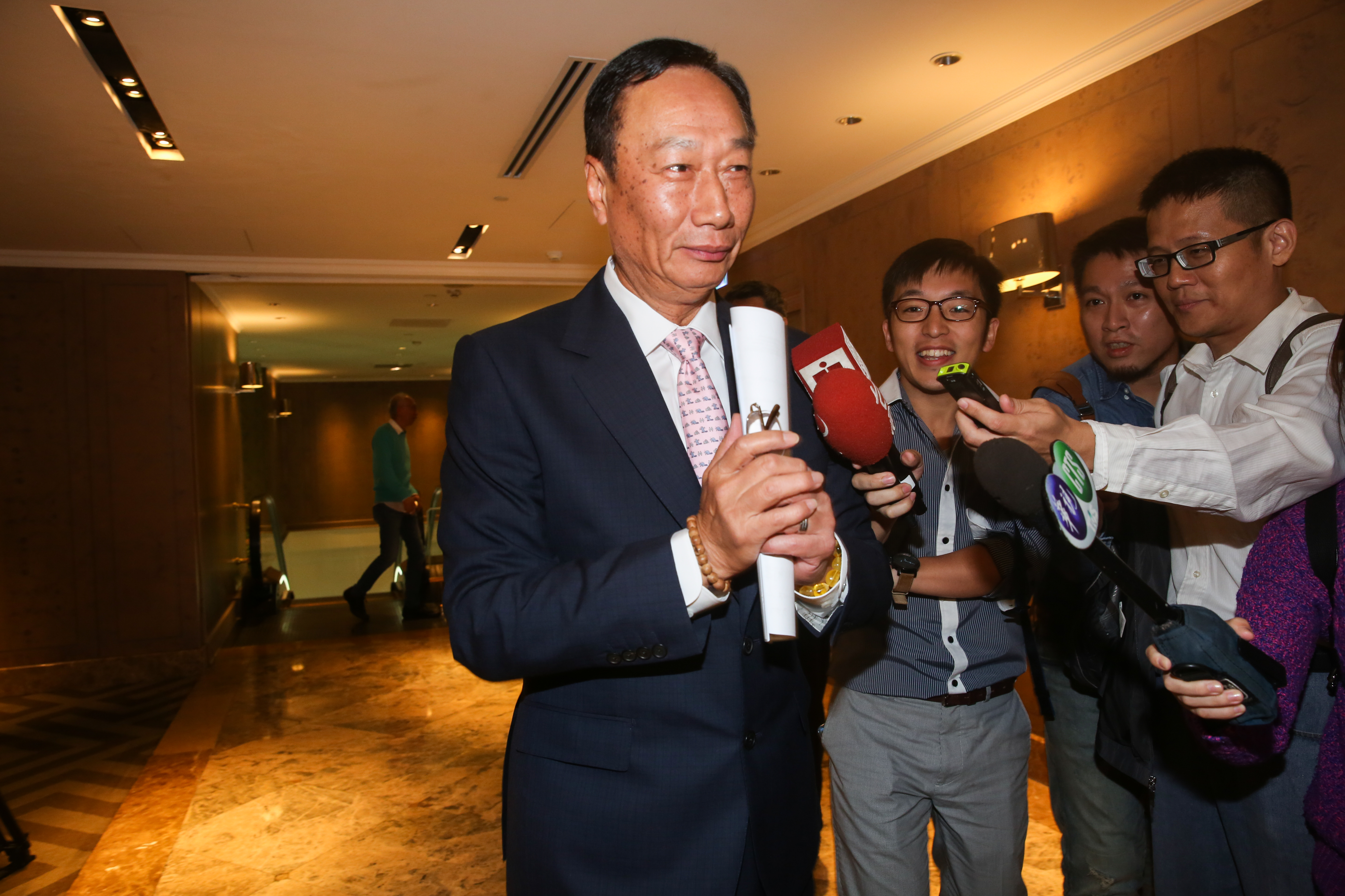 鴻海董事長郭台銘認為，台灣經濟需要結構性改變。