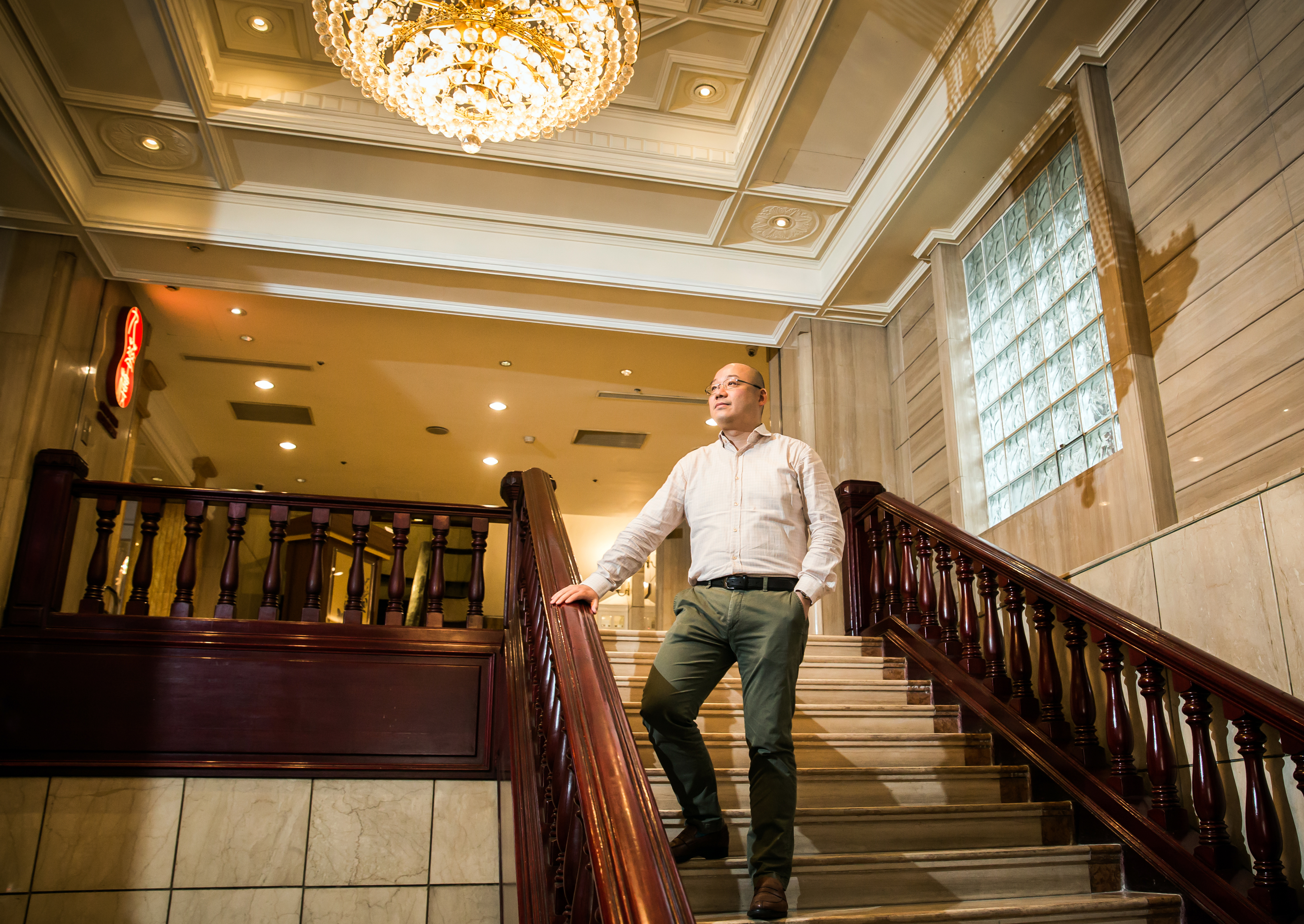 陳炯福接班後，陸續開出精品旅館、物業管理，如今還跨足零售百貨業。