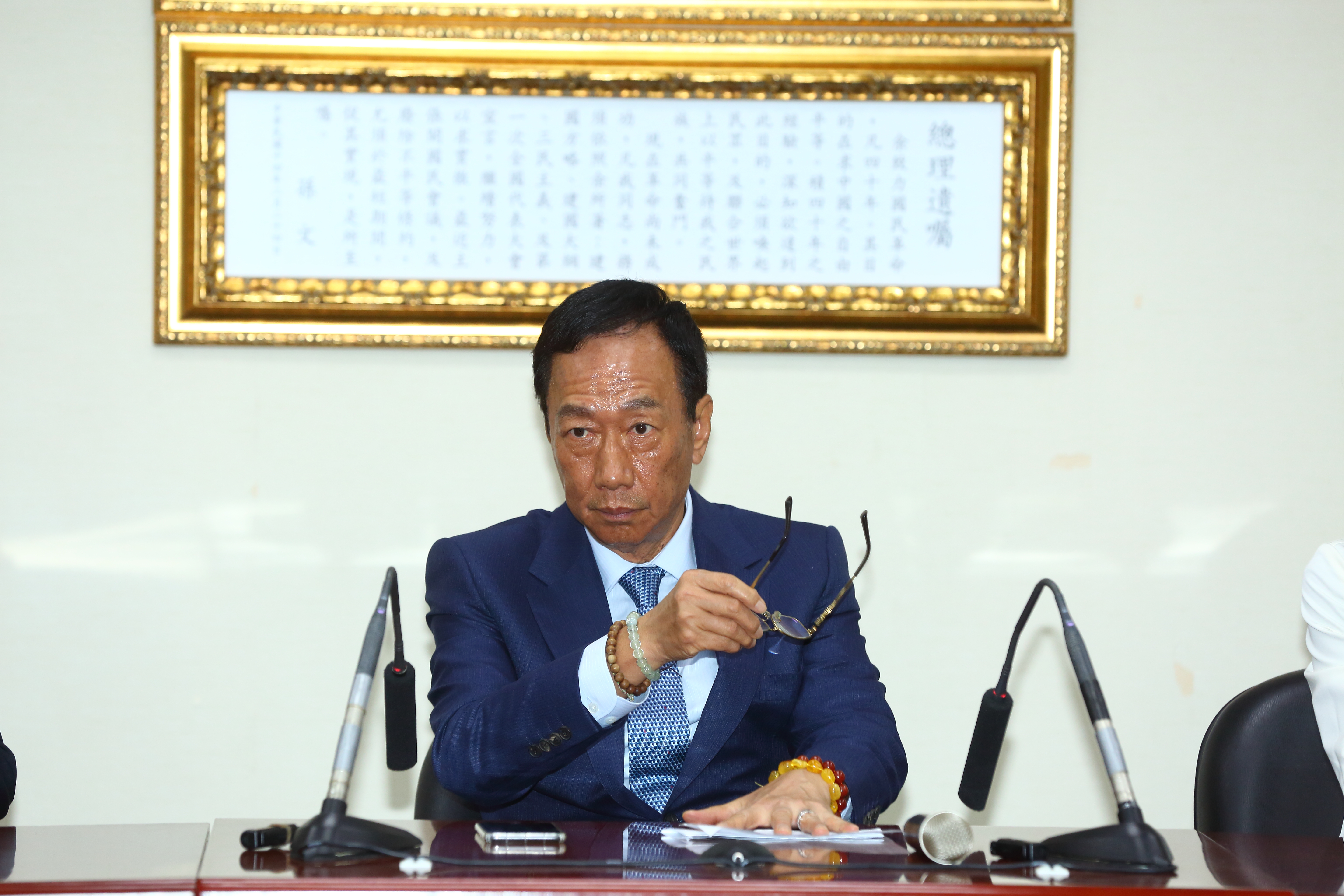 鴻海集團董事長郭台銘強調自己是帶領台灣打國際盃、拚經濟的最佳人選。