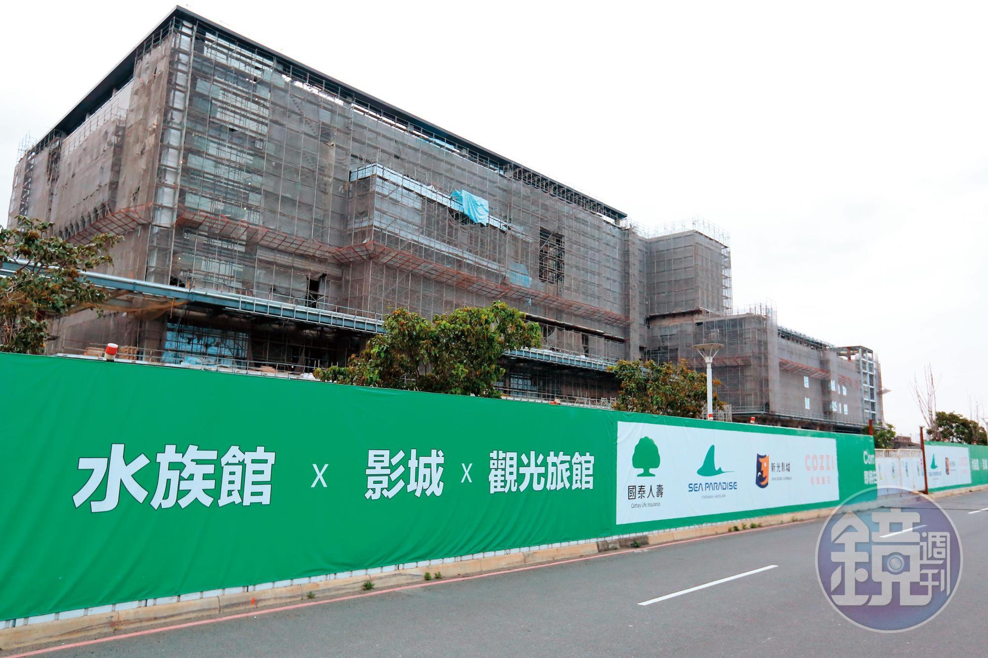 華泰名品城全區開幕後，明年還有水族館、影城、飯店即將登場。