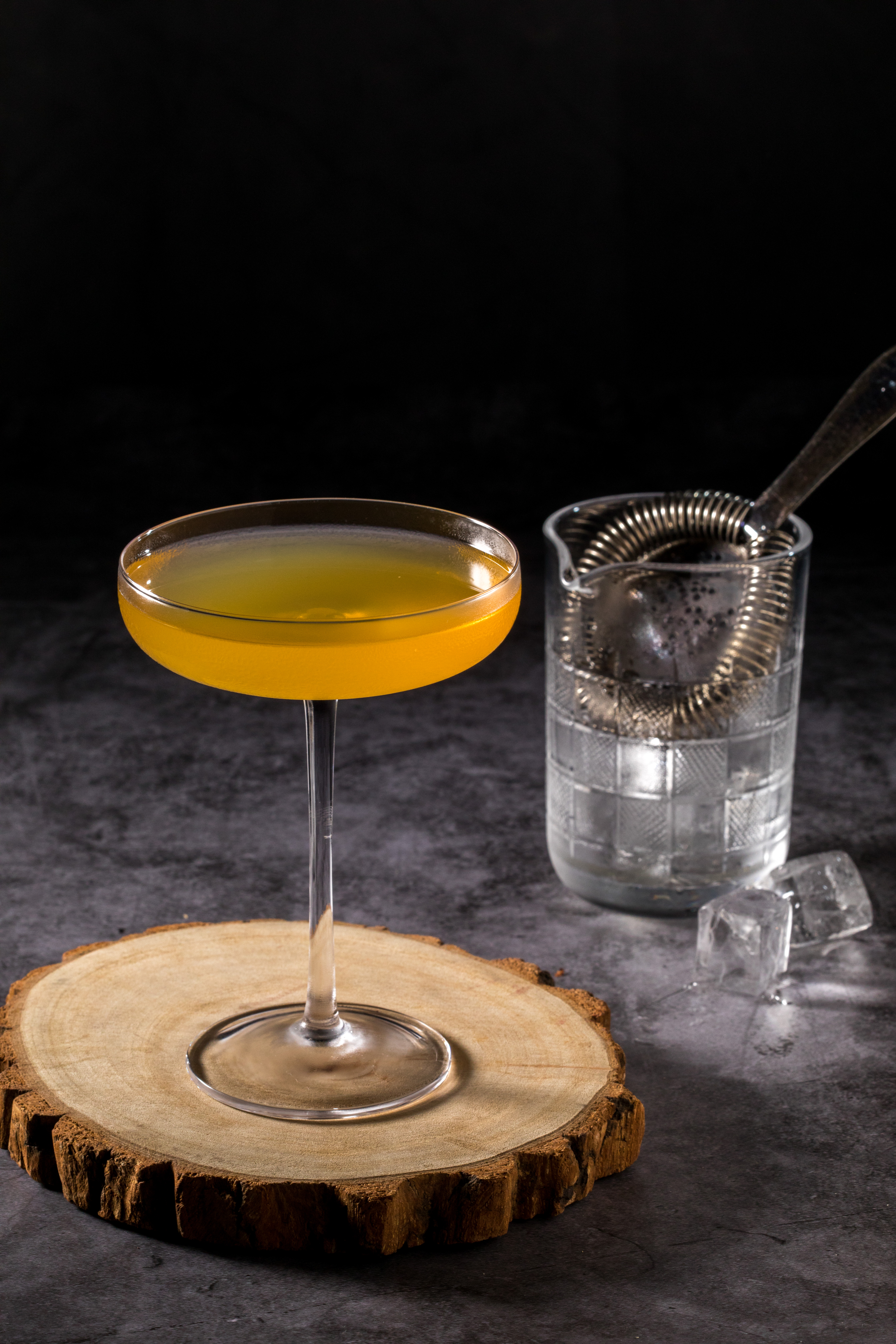 從男香發想的「事後菸」，酒質澄透，入喉香氣富饒。（450元／杯）