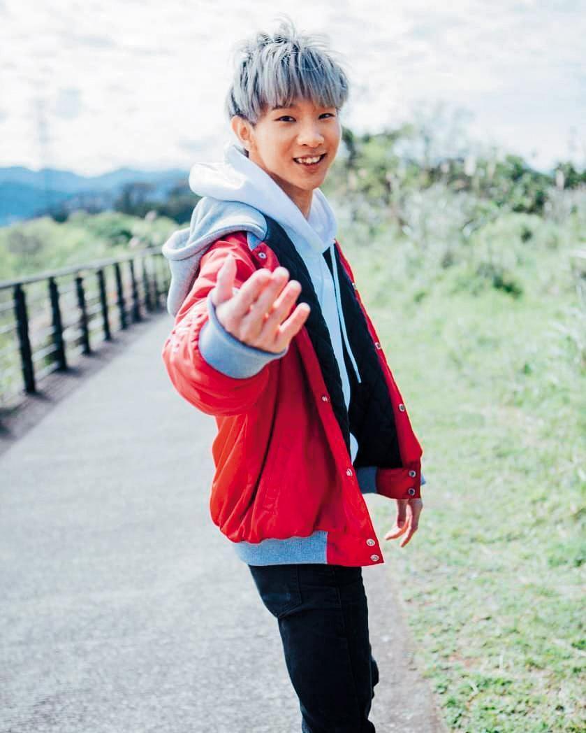 網紅小玉一路走來都是靠爭議博取點閱率。(翻攝自小玉臉書)