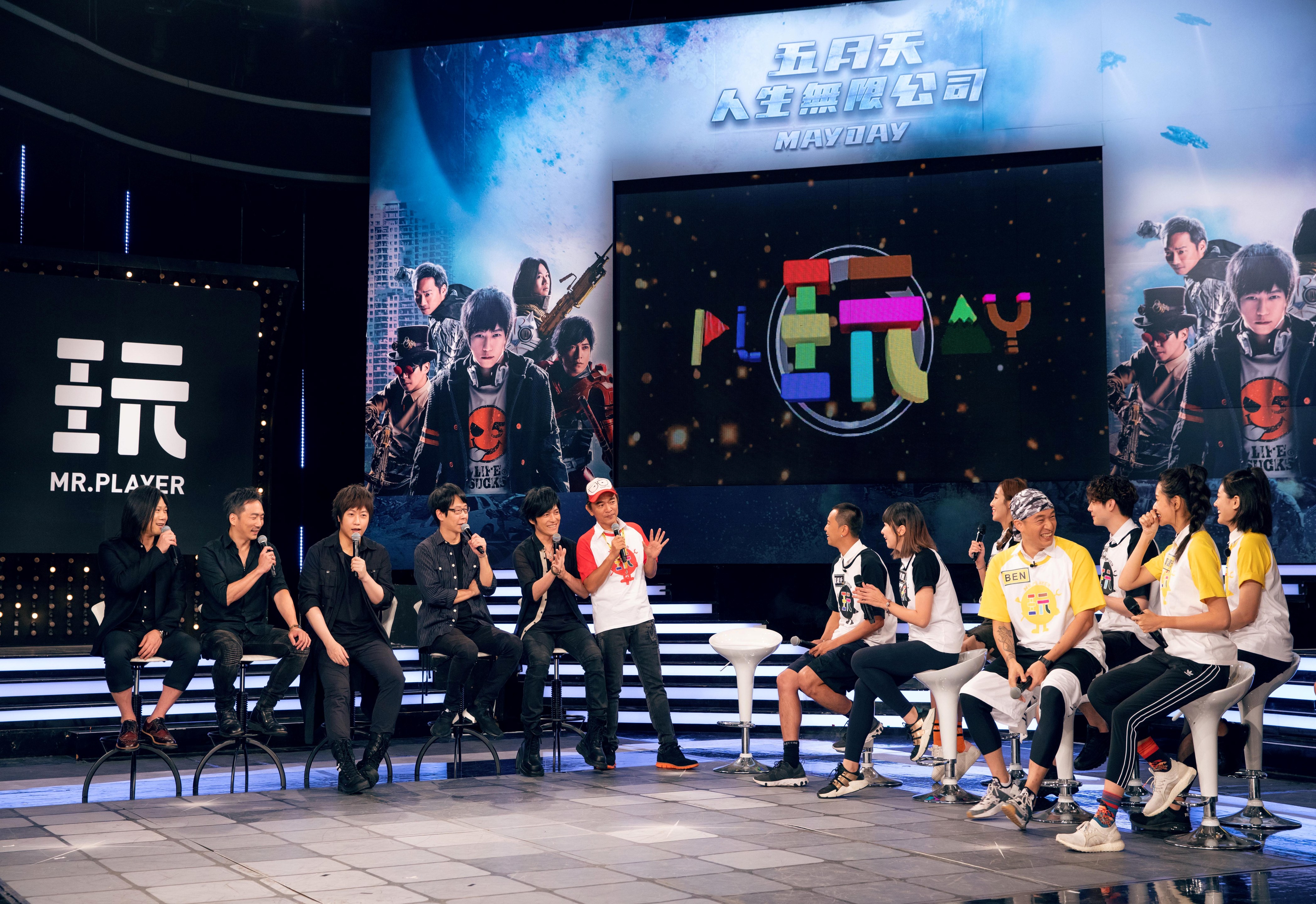 《綜藝玩很大》邀請到五月天參加節目錄製，這也是五月天睽違7年再上綜藝節目！（三立提供）