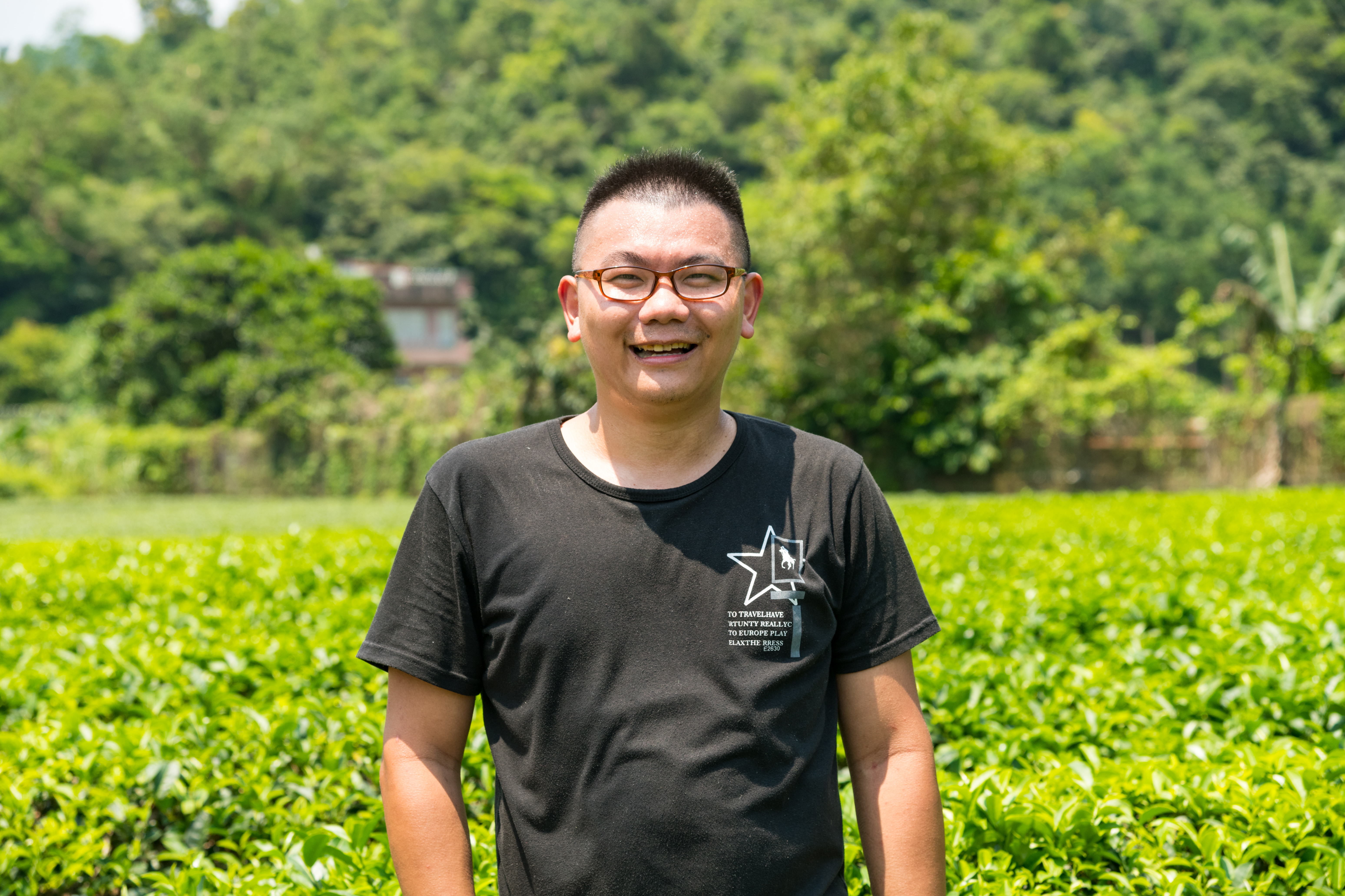 「正福茶園」第四代老闆游正福希望有更多人認識冬山好茶。