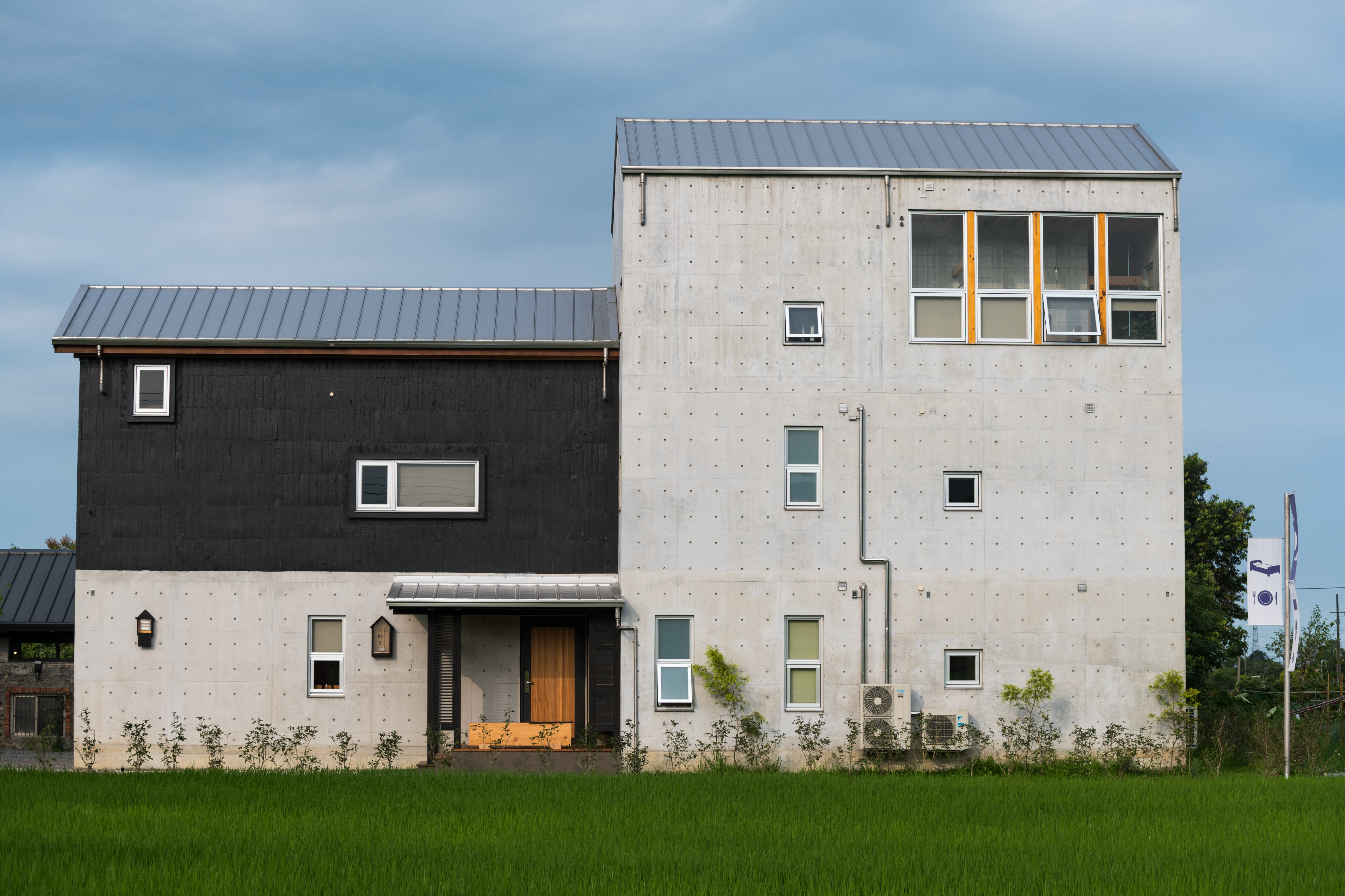 座落在三星行健有機村的「三星四季青花瓷」。