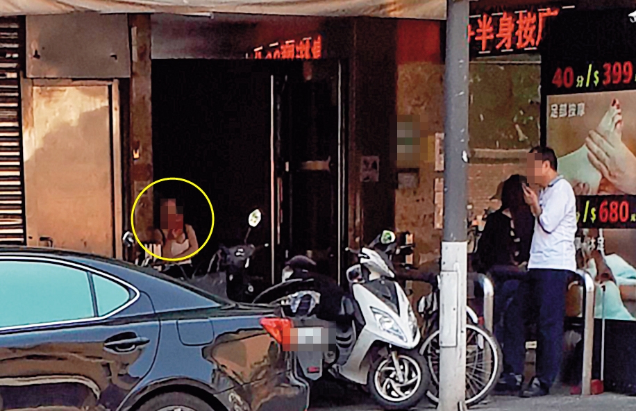 警方5月10日才大掃黃，萬華鑽石大樓周邊12日下午又出現流鶯（黃圈處）。